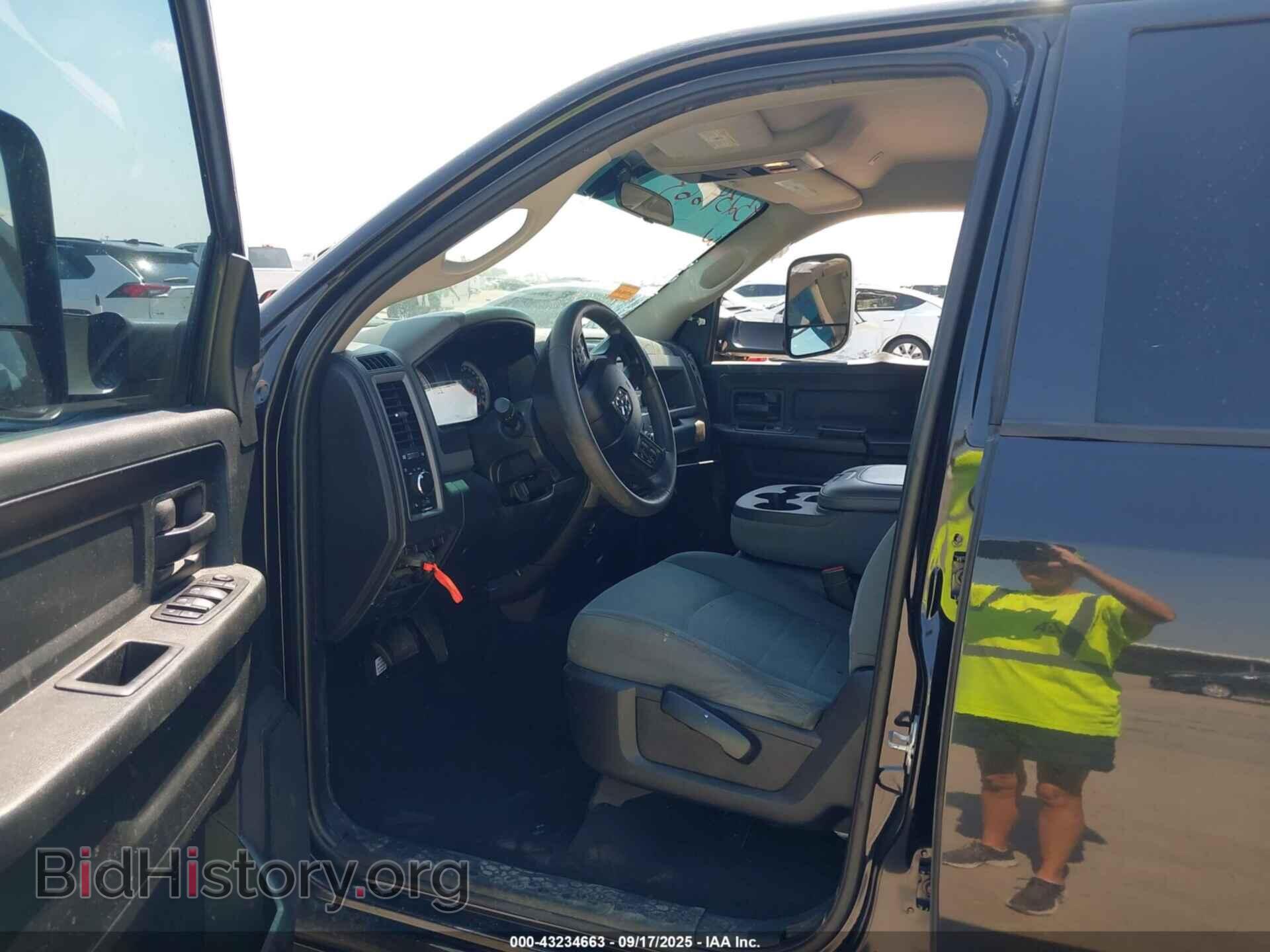2018 RAM 1500 - VIN: 1C6RR7FT1JS103819 - Фото 5