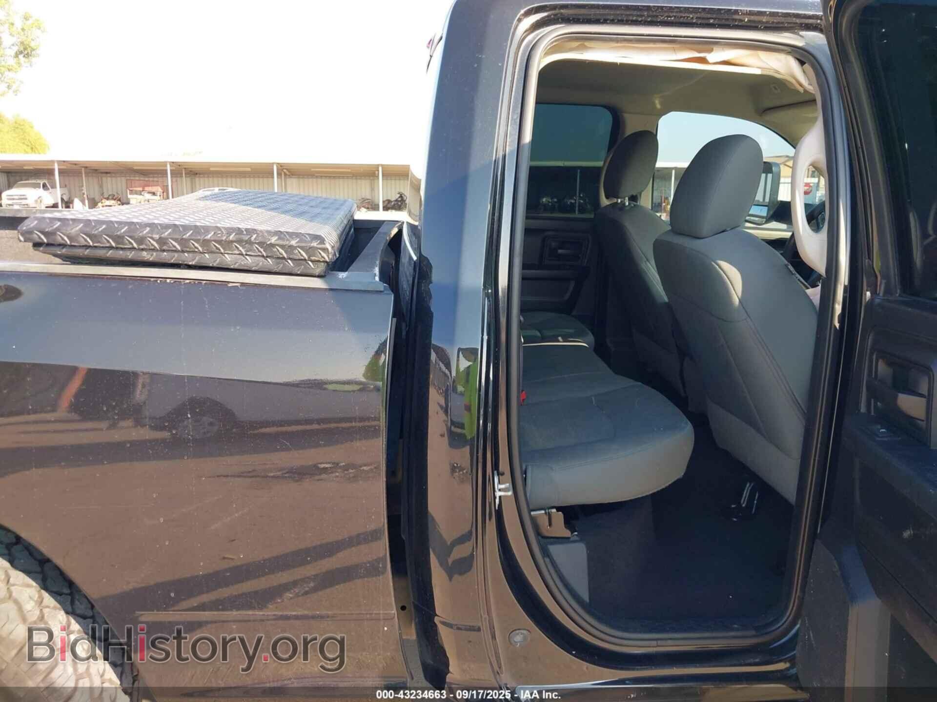 2018 RAM 1500 - VIN: 1C6RR7FT1JS103819 - Фото 8