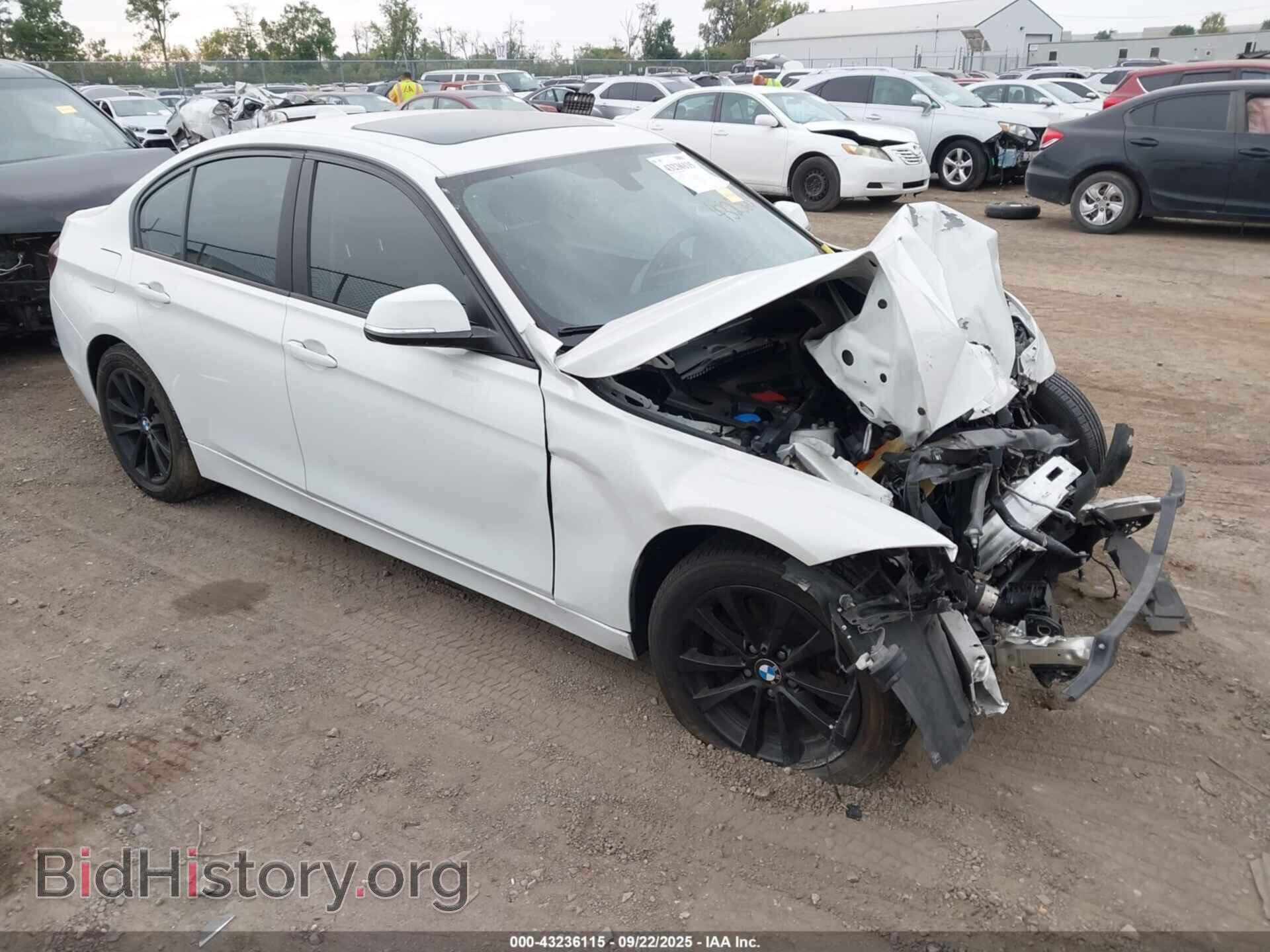 2018 BMW 320I - VIN: WBA8E5G58JNV01691 - Фото 1