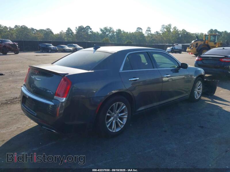 2016 Chrysler 300C (VIN 2C3CCAEG2GH348411) — фото 4 из 17