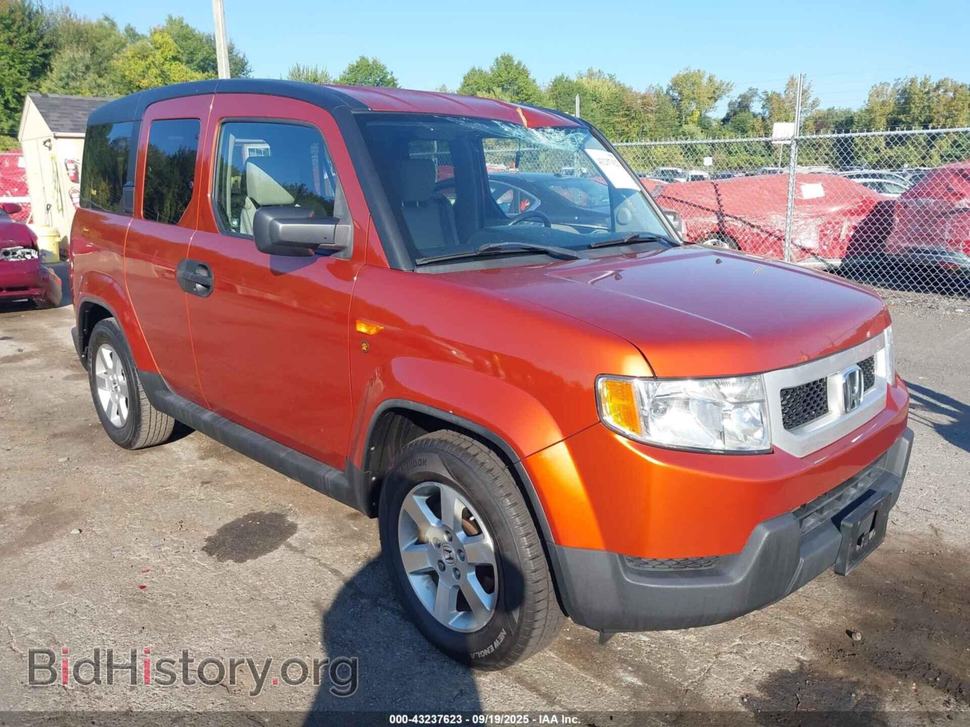 Photo 5J6YH2H79BL002012 - HONDA ELEMENT 2011
