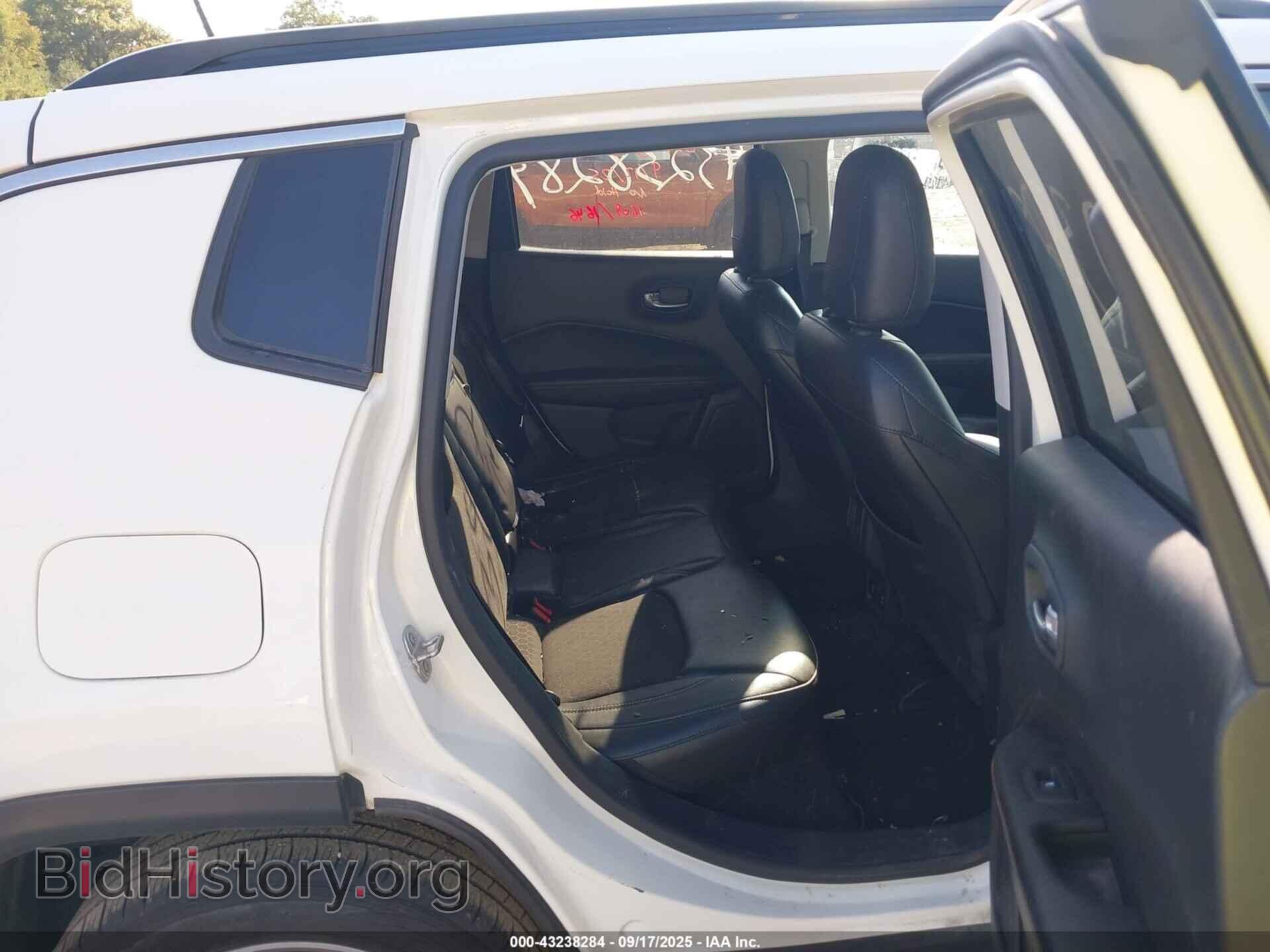 2018 JEEP COMPASS - VIN: 3C4NJCBB0JT503258 - Фото 8