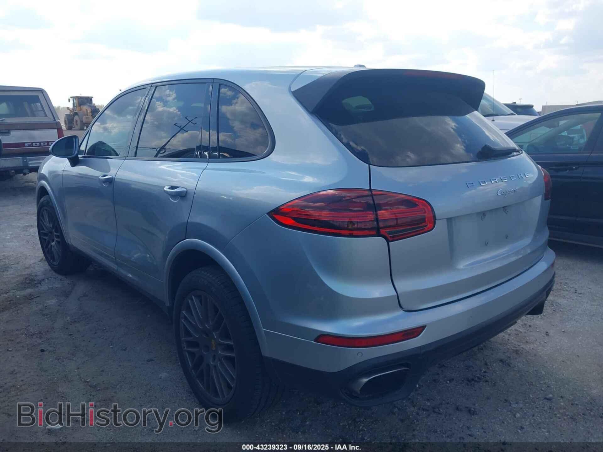 2017 PORSCHE CAYENNE - VIN: WP1AA2A22HKA82454 - Фото 3