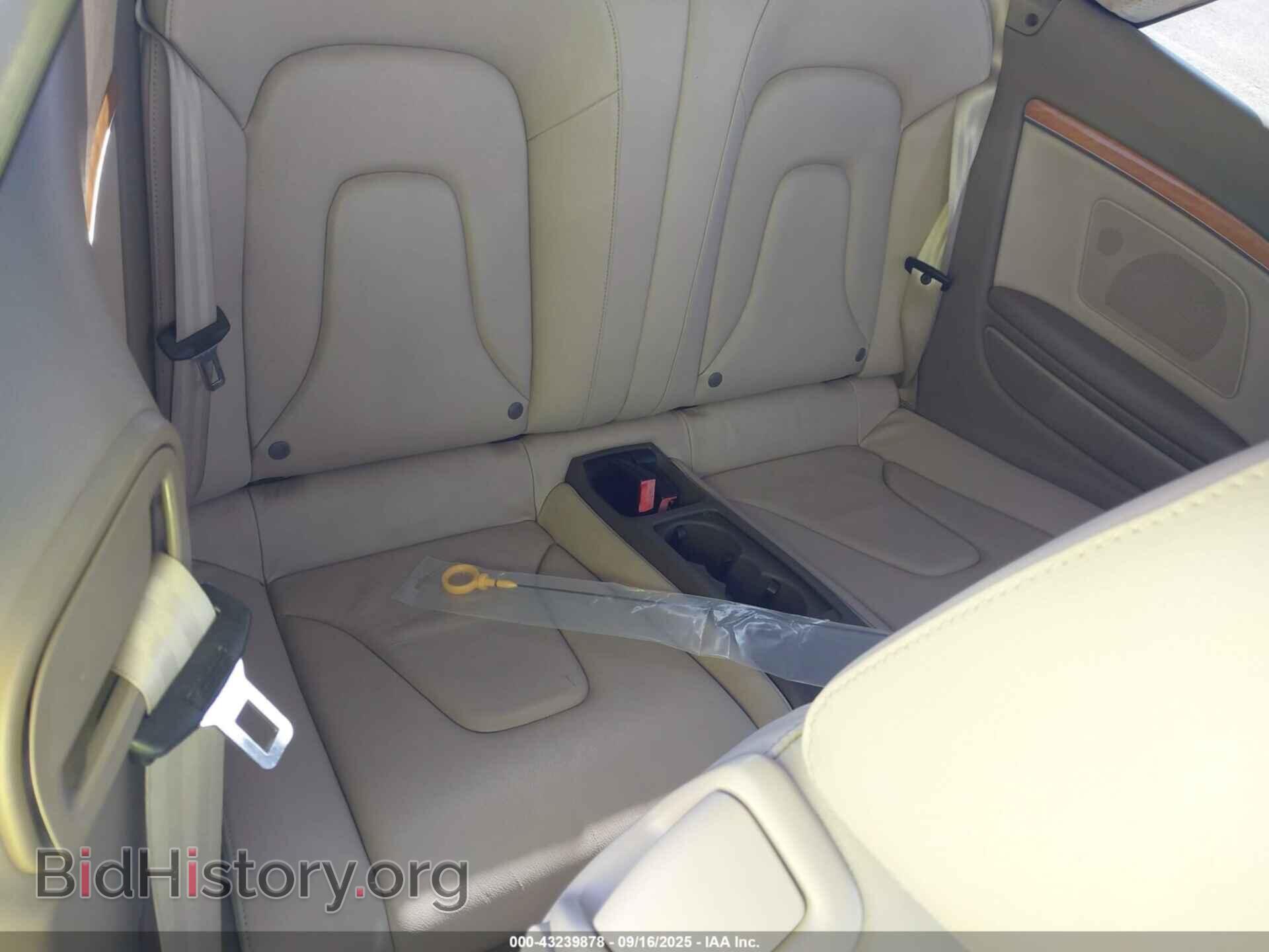 2010 AUDI A5 - VIN: WAUCFAFH8AN016043 - Фото 8