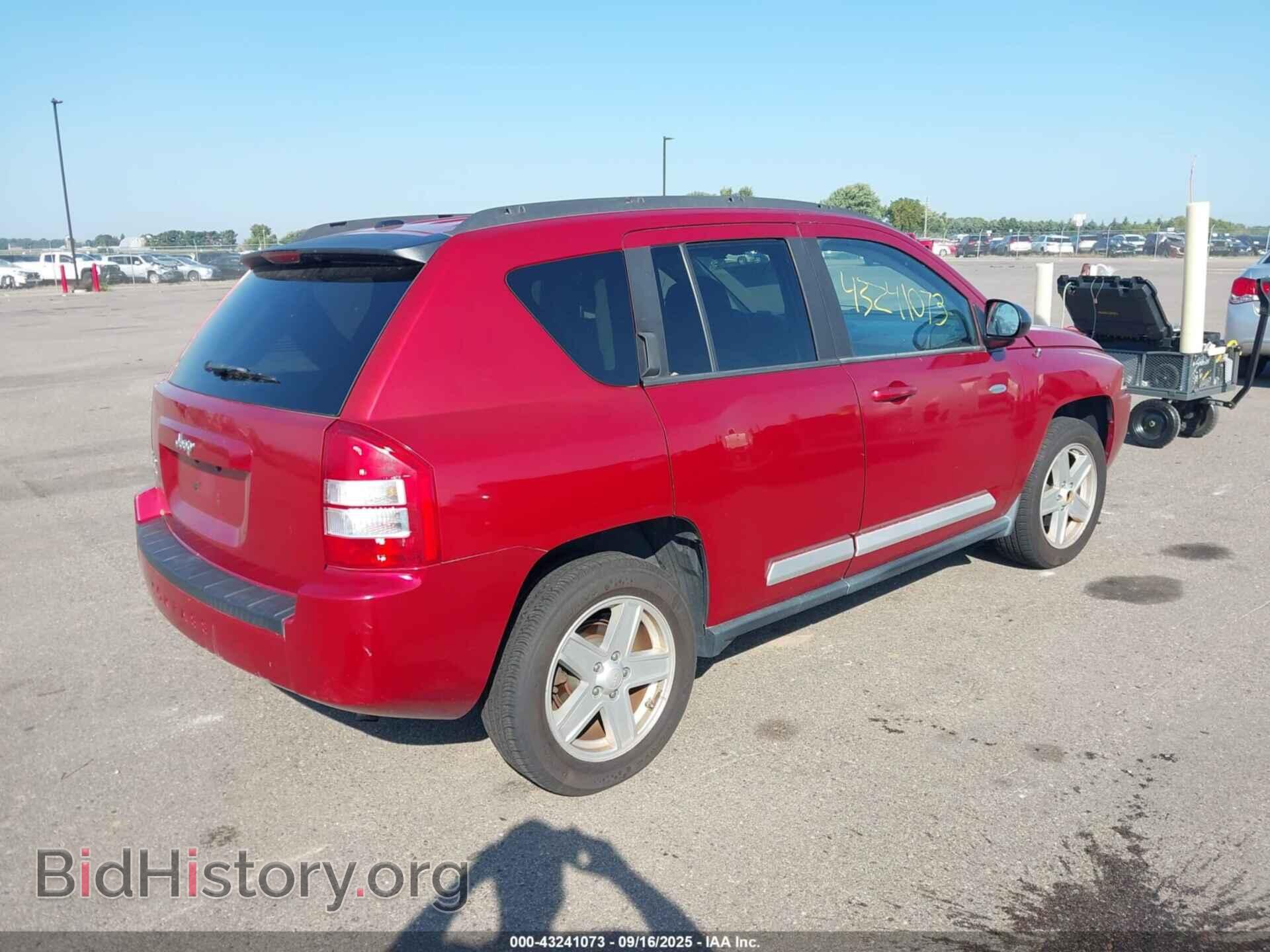 2010 JEEP COMPASS - VIN: 1J4NF1FB0AD620094 - Фото 4