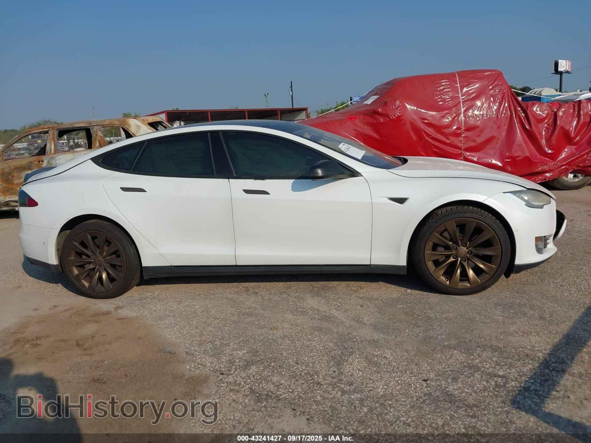2015 TESLA MODEL S - VIN: 5YJSA1S22FF082785 - Photo 12
