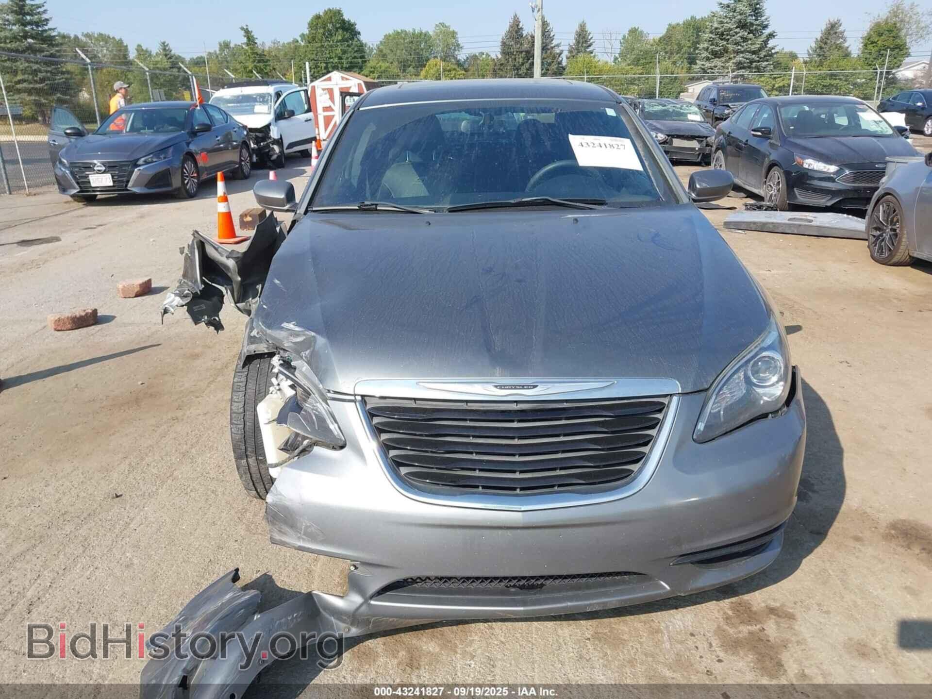 2012 CHRYSLER 200 - VIN: 1C3CCBHGXCN188149 - Фото 13