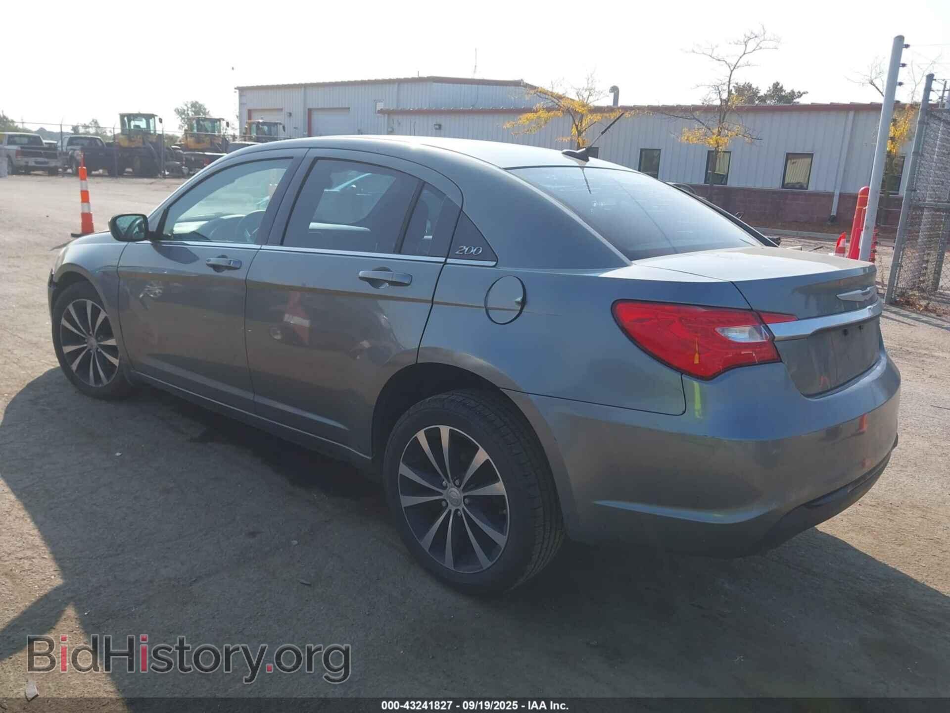 2012 CHRYSLER 200 - VIN: 1C3CCBHGXCN188149 - Фото 3