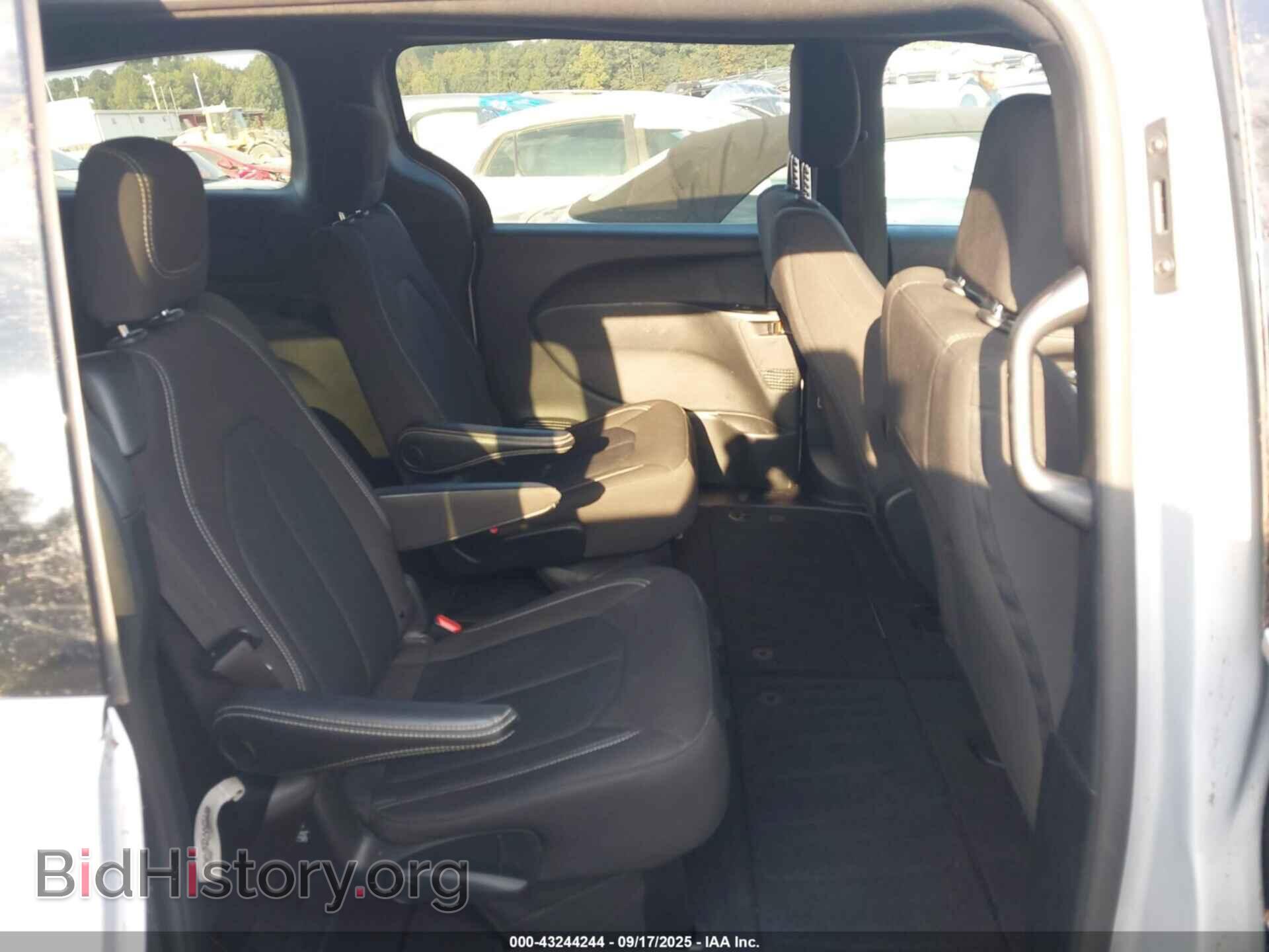 2023 CHRYSLER PACIFICA - VIN: 2C4RC1FG4PR598182 - Photo 8