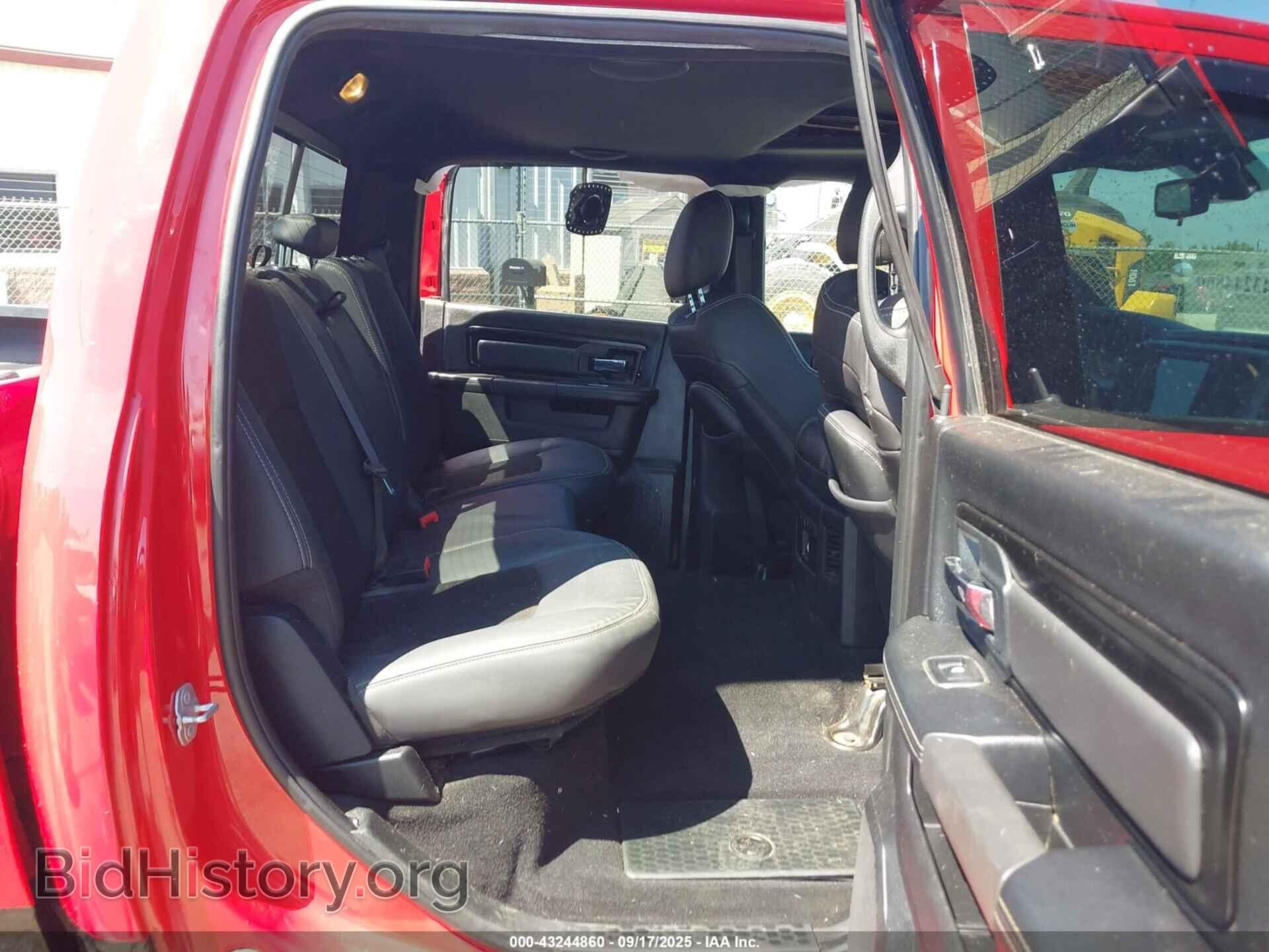 2018 RAM 1500 - VIN: 1C6RR7YT1JS164214 - Фото 8