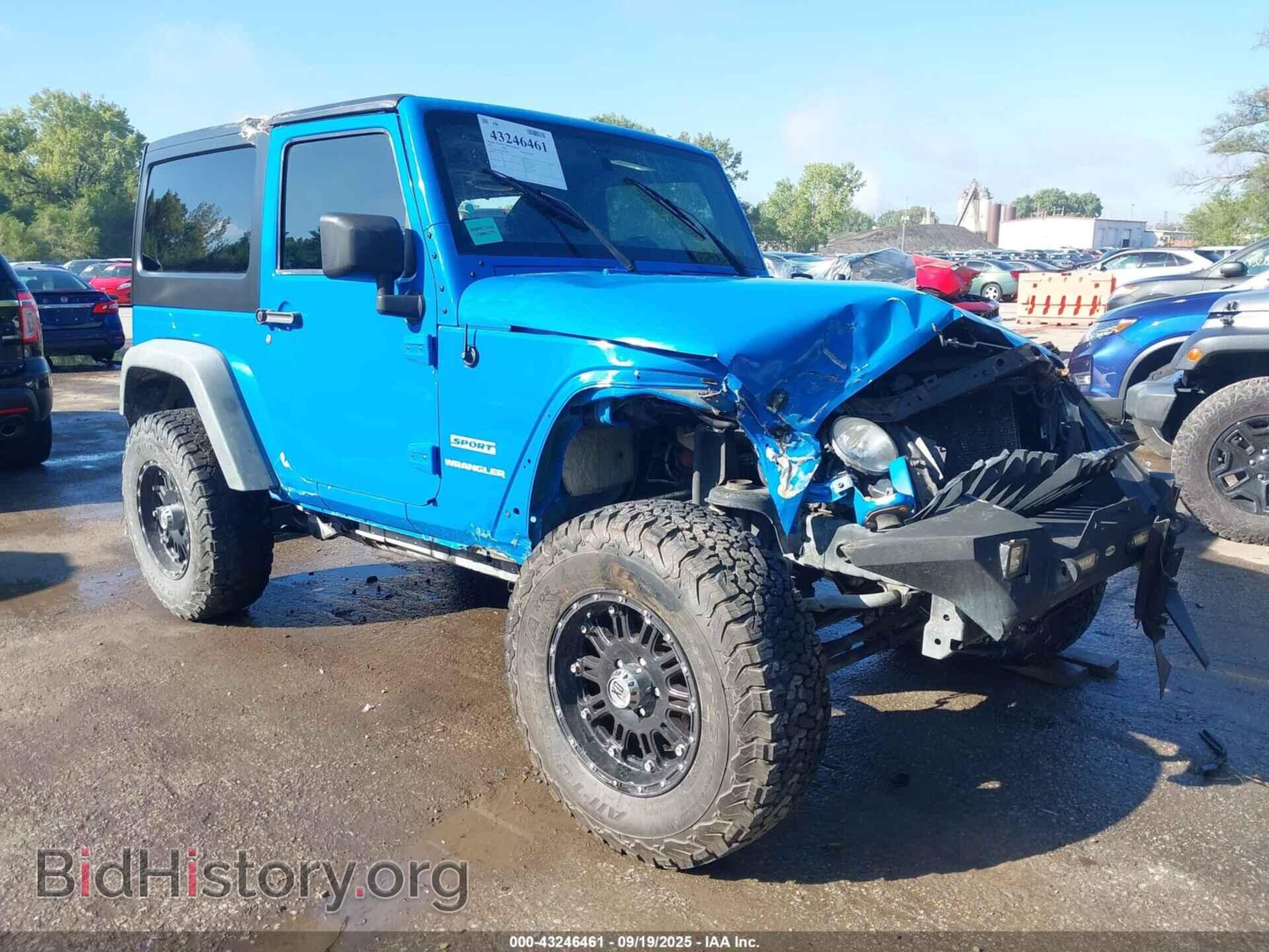 Фотография 1J4AA2D15BL623481 - JEEP WRANGLER 2011