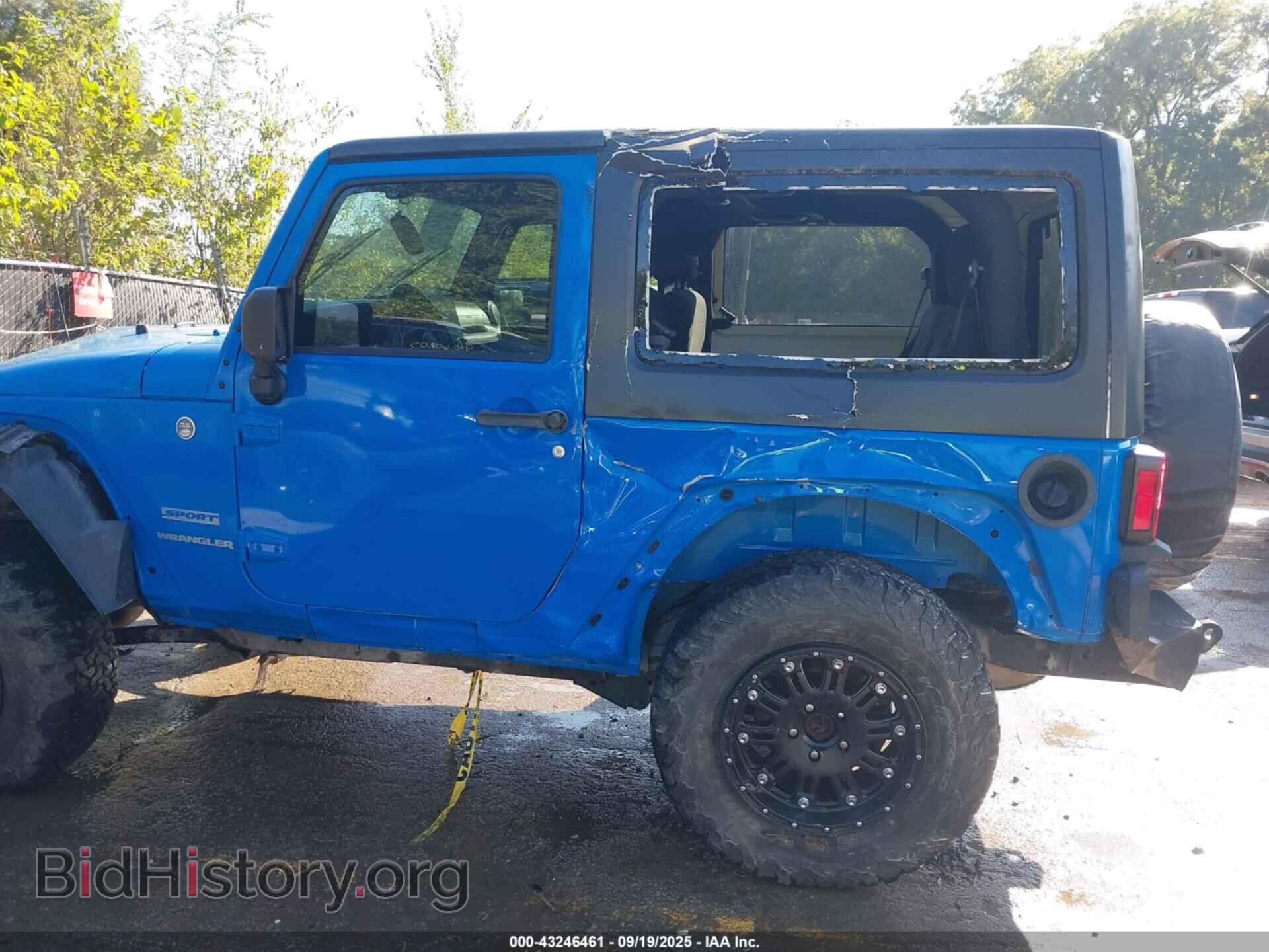 2011 JEEP WRANGLER - VIN: 1J4AA2D15BL623481 - Фото 6
