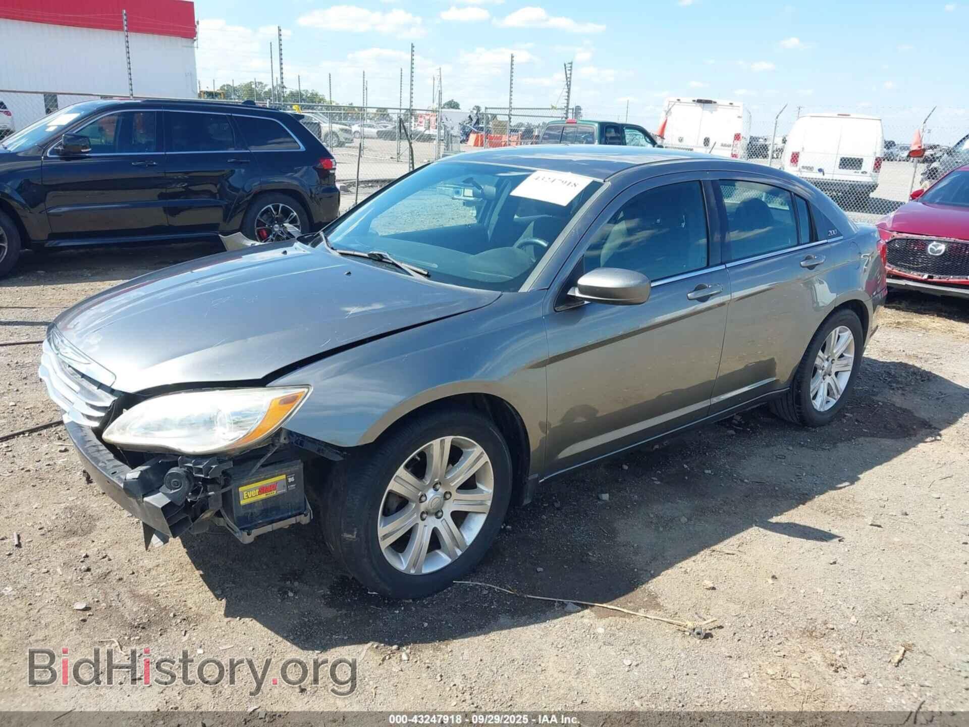 2012 CHRYSLER 200 - VIN: 1C3CCBBB4CN213141 - Фото 2