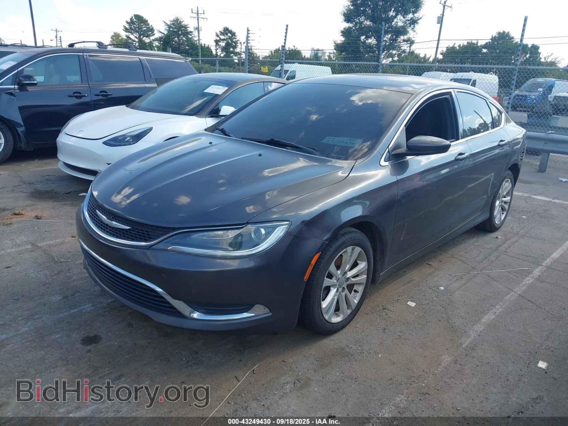 2016 CHRYSLER 200 - VIN: 1C3CCCAB0GN133543 - Фото 2