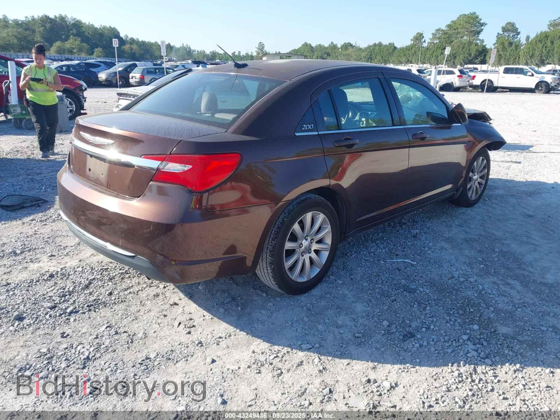 2013 CHRYSLER 200 - VIN: 1C3CCBBB1DN553834 - Фото 4