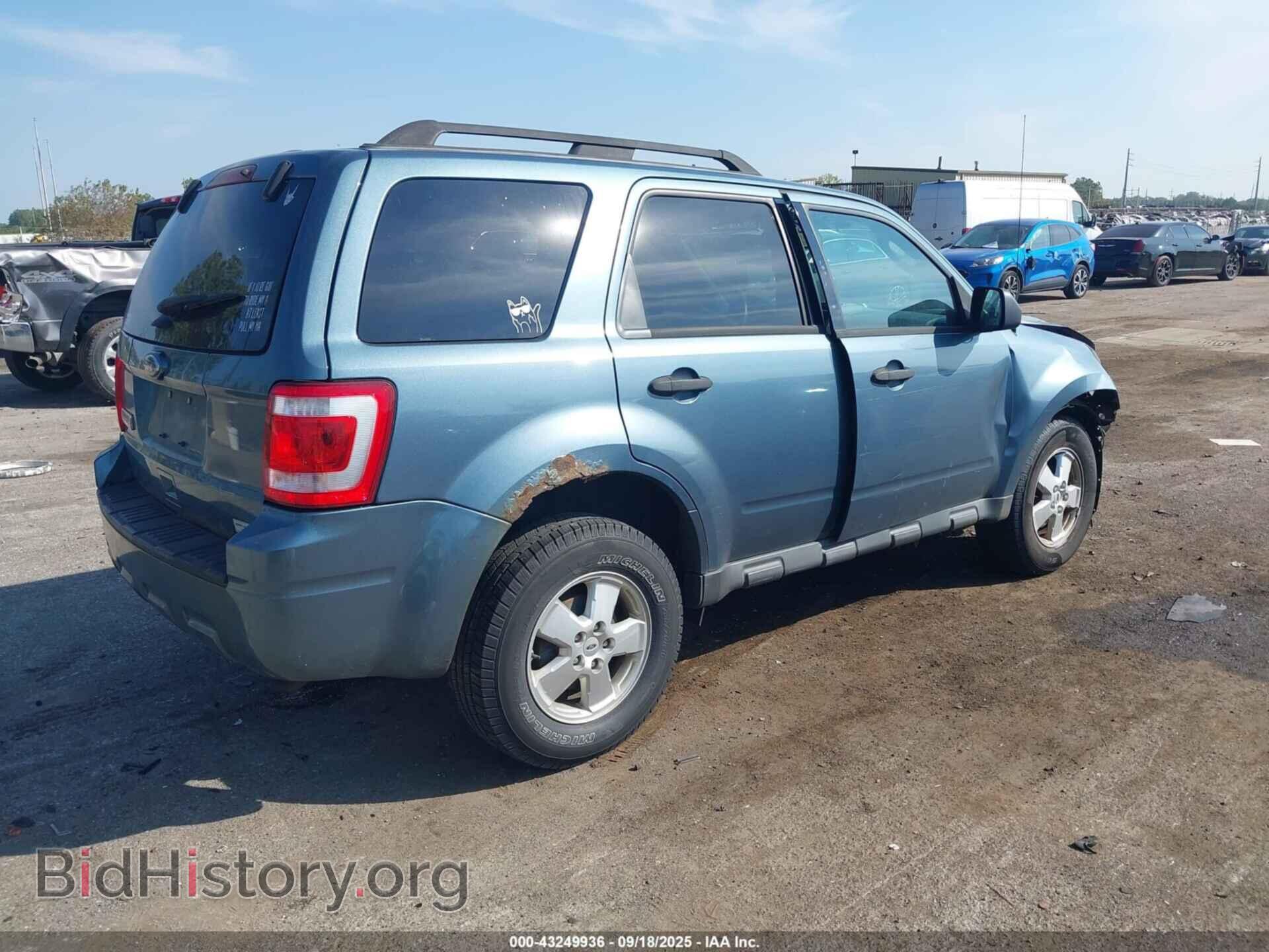 2011 FORD ESCAPE - VIN: 1FMCU0D76BKB45622 - Фото 4