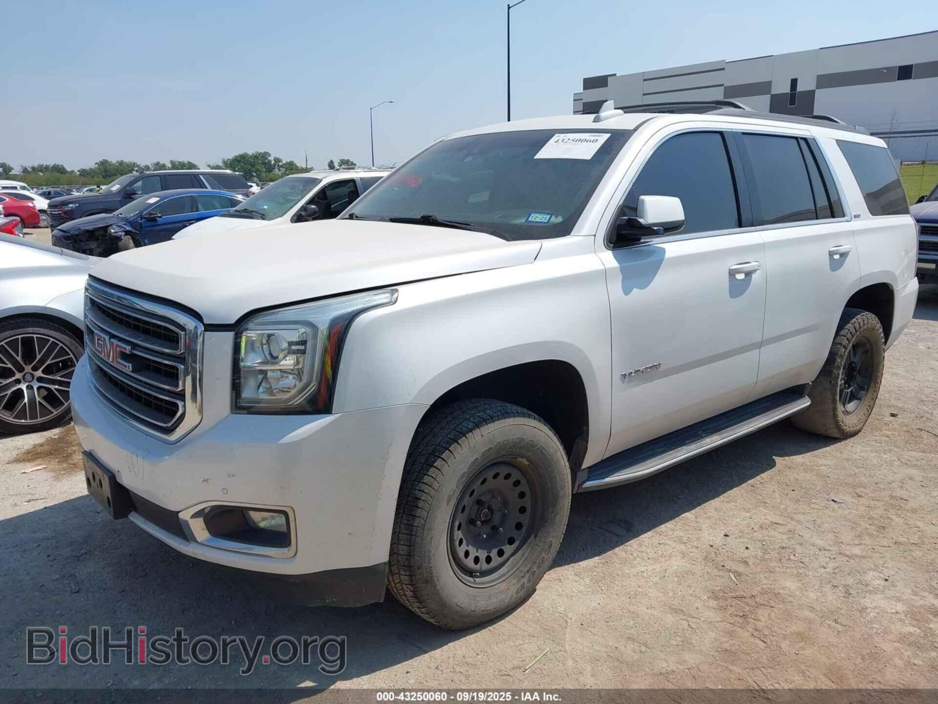 2016 GMC YUKON - VIN: 1GKS2BKC1GR239766 - Фото 2