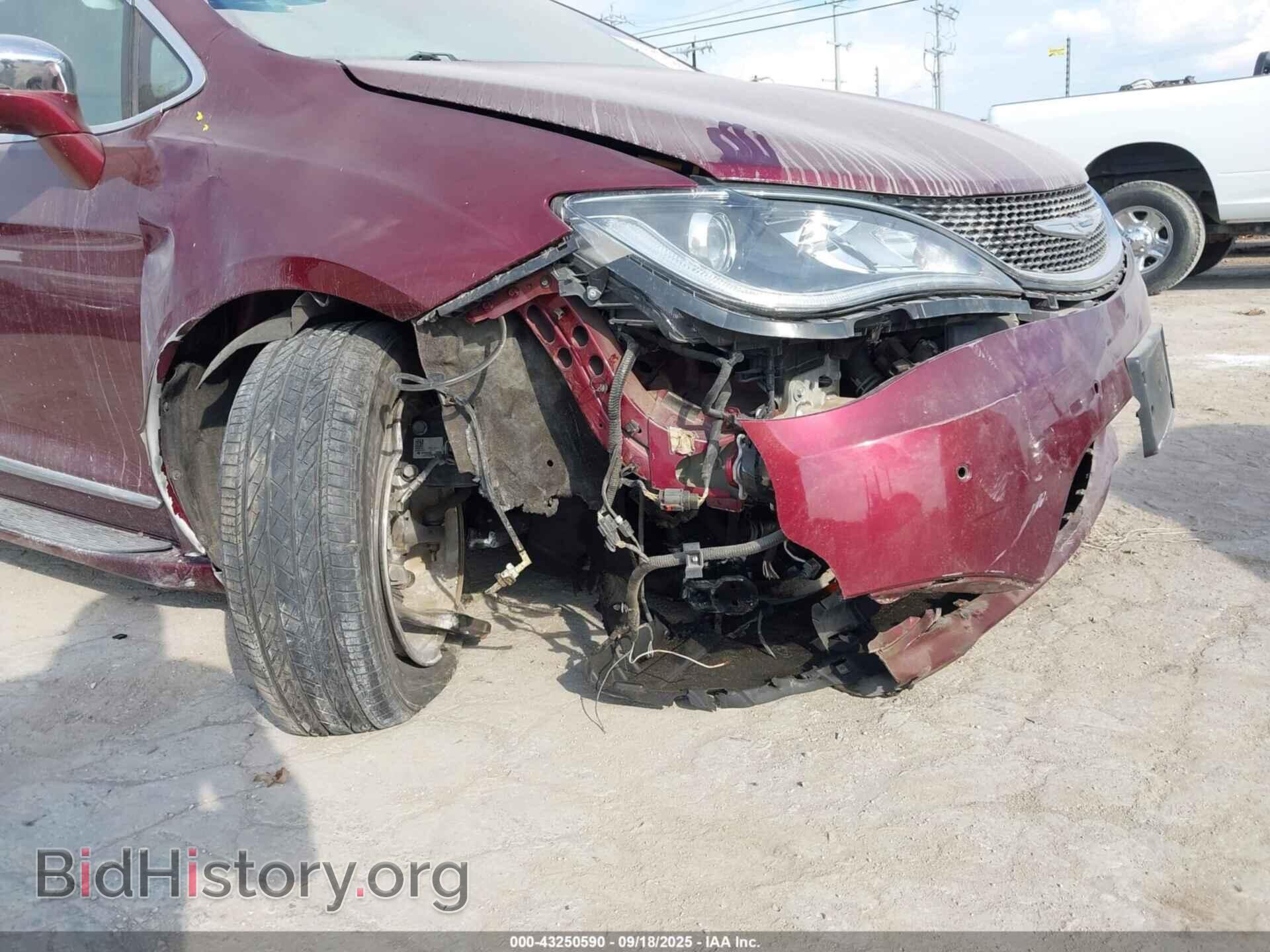 2017 CHRYSLER PACIFICA - VIN: 2C4RC1GG9HR745645 - Photo 6