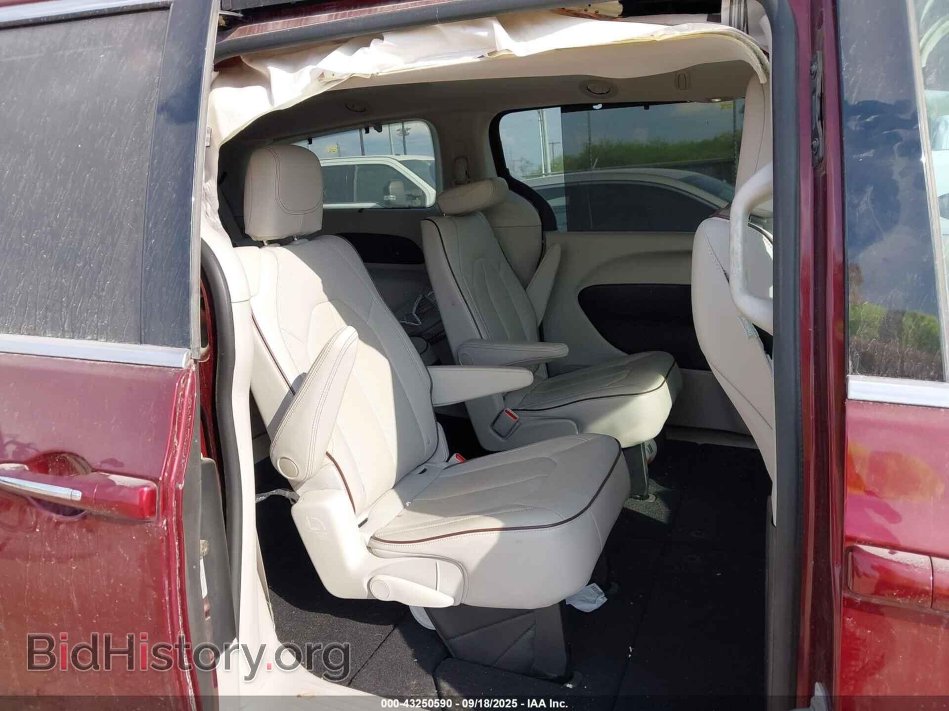 2017 CHRYSLER PACIFICA - VIN: 2C4RC1GG9HR745645 - Photo 8