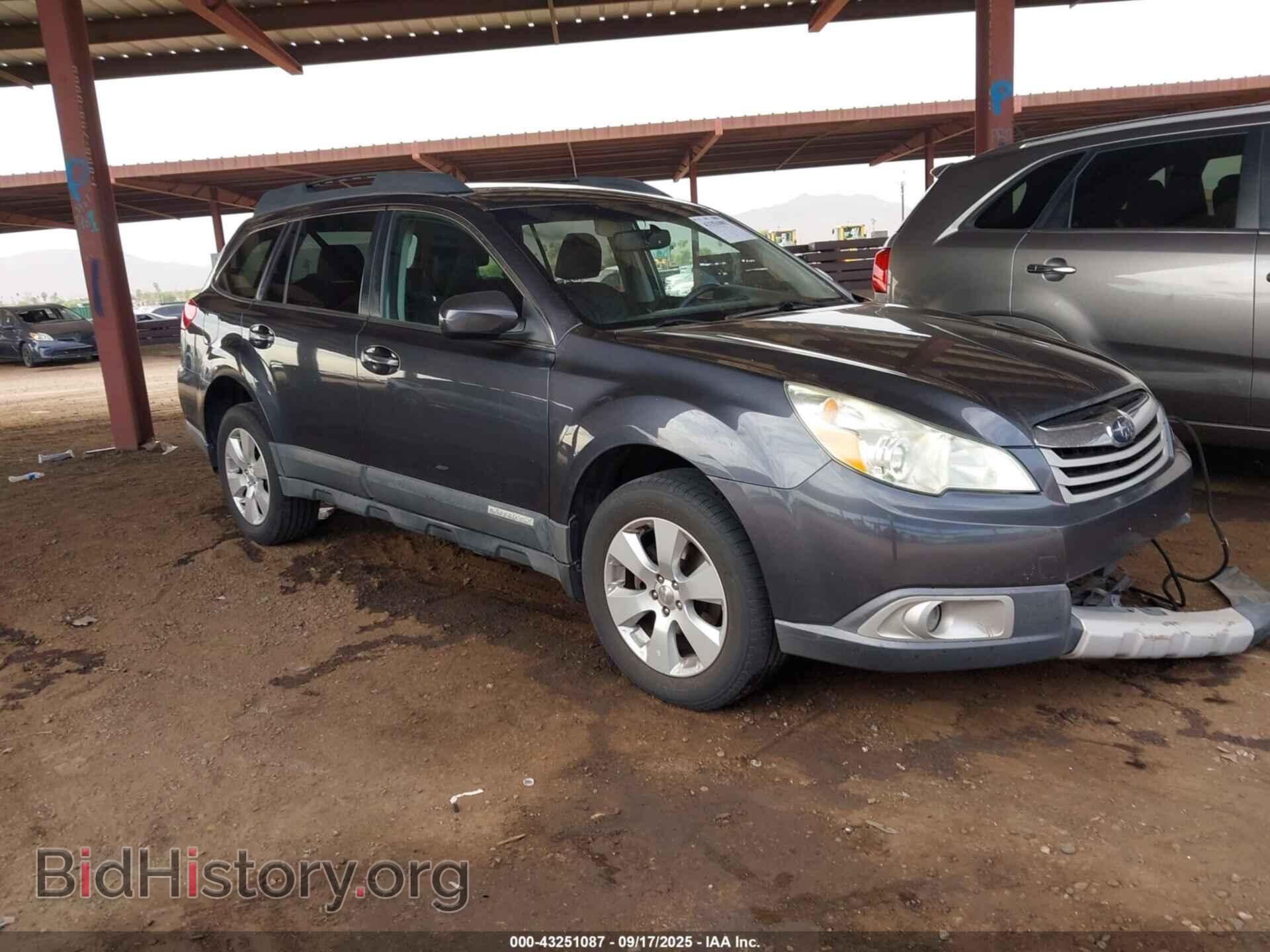 Photo 4S4BRBLC7B3379852 - SUBARU OUTBACK 2011