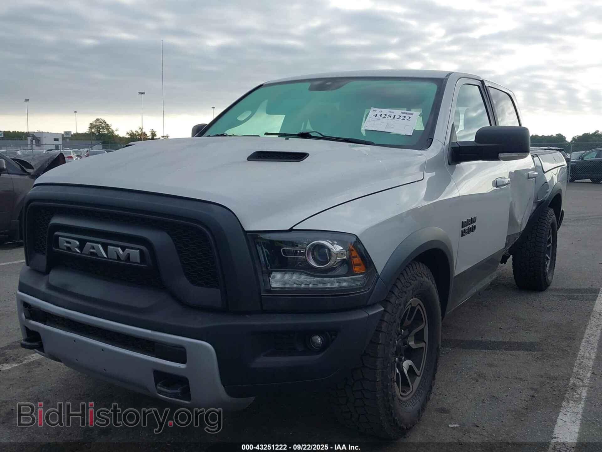 2015 RAM 1500 - VIN: 1C6RR7YT2FS780043 - Фото 2