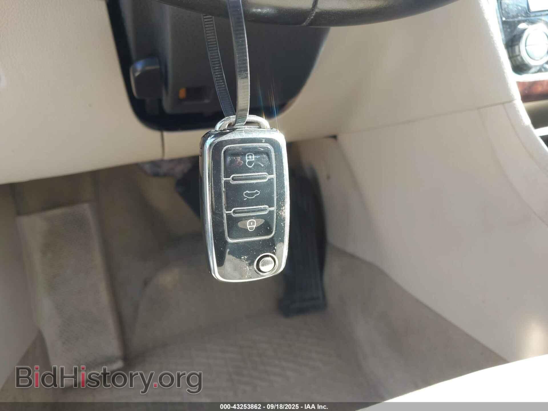 2012 VOLKSWAGEN PASSAT - VIN: 1VWCH7A33CC108152 - Фото 11