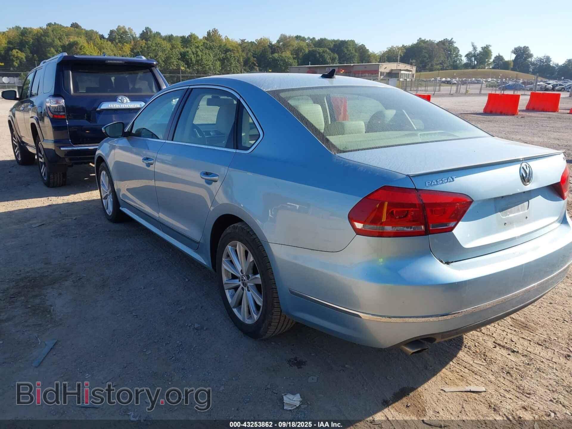 2012 VOLKSWAGEN PASSAT - VIN: 1VWCH7A33CC108152 - Фото 3