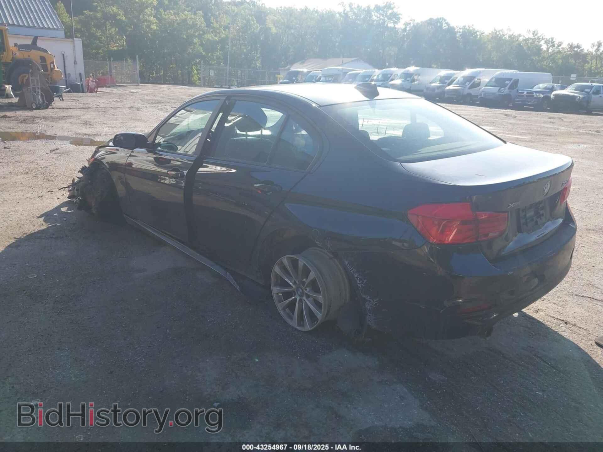 2016 BMW 320I - VIN: WBA8E5G56GNU19158 - Фото 3
