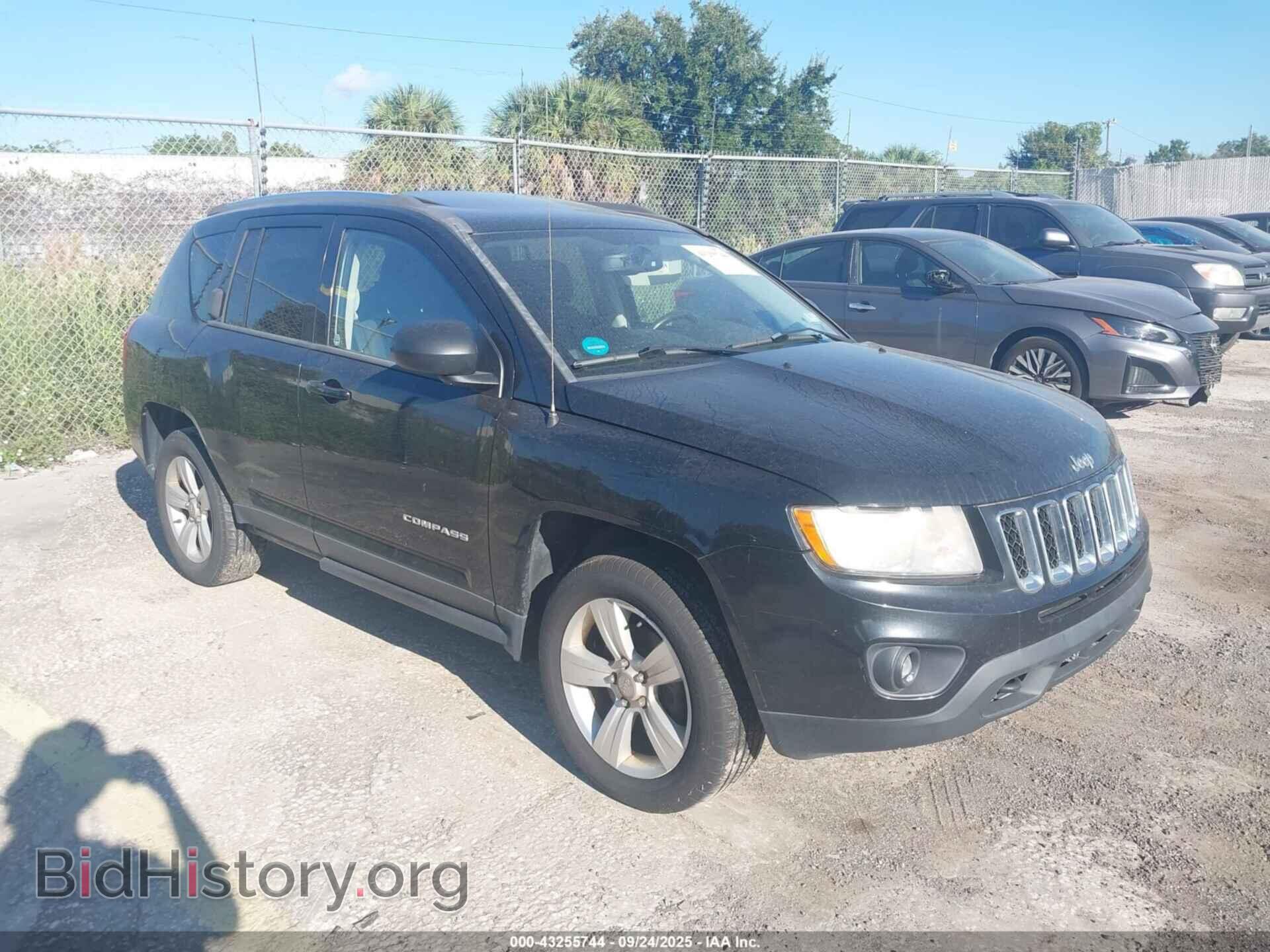 Photo 1C4NJDEB8DD207450 - JEEP COMPASS 2013
