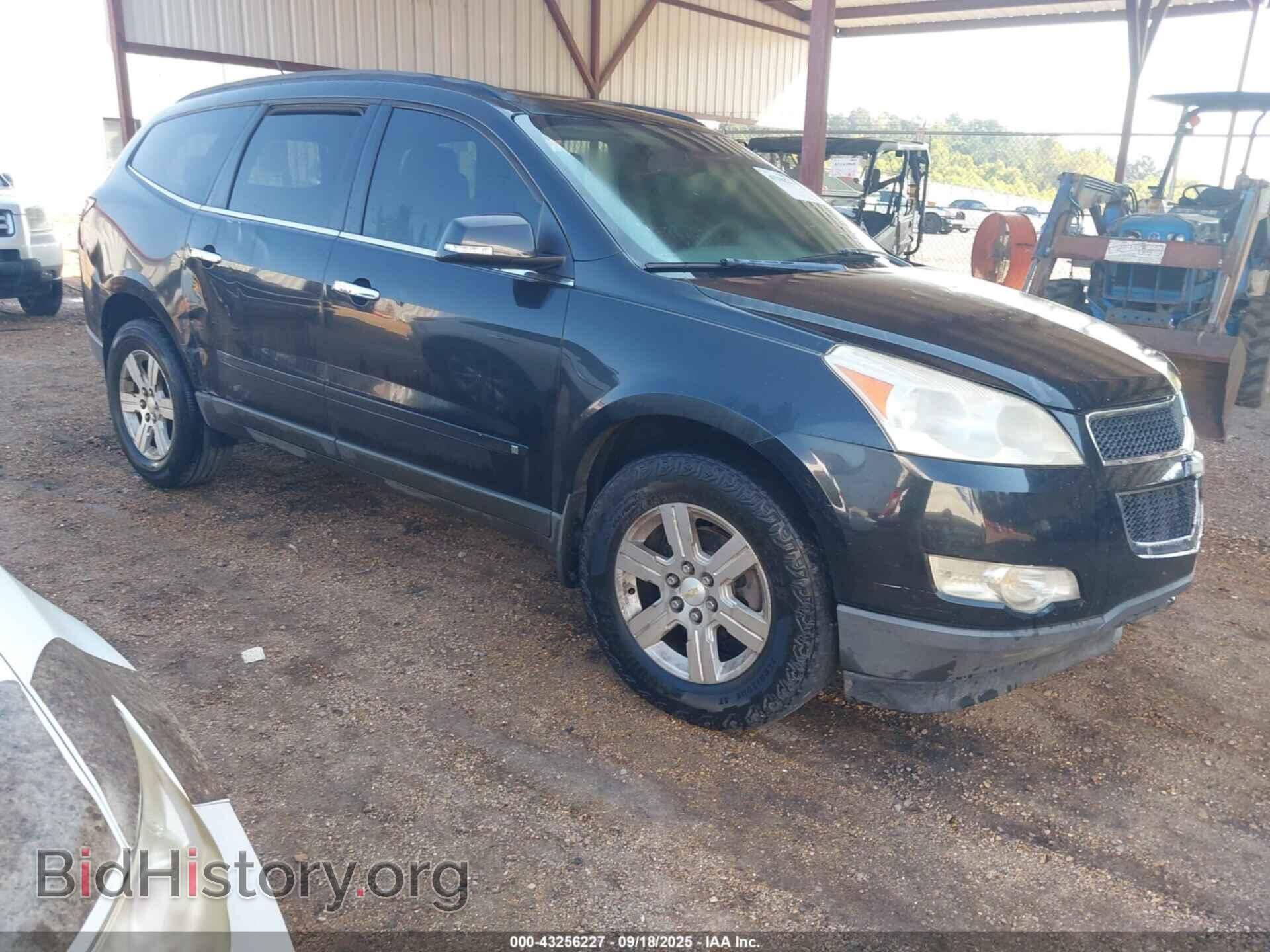 Photo 1GNLRFED8AS113760 - CHEVROLET TRAVERSE 2010