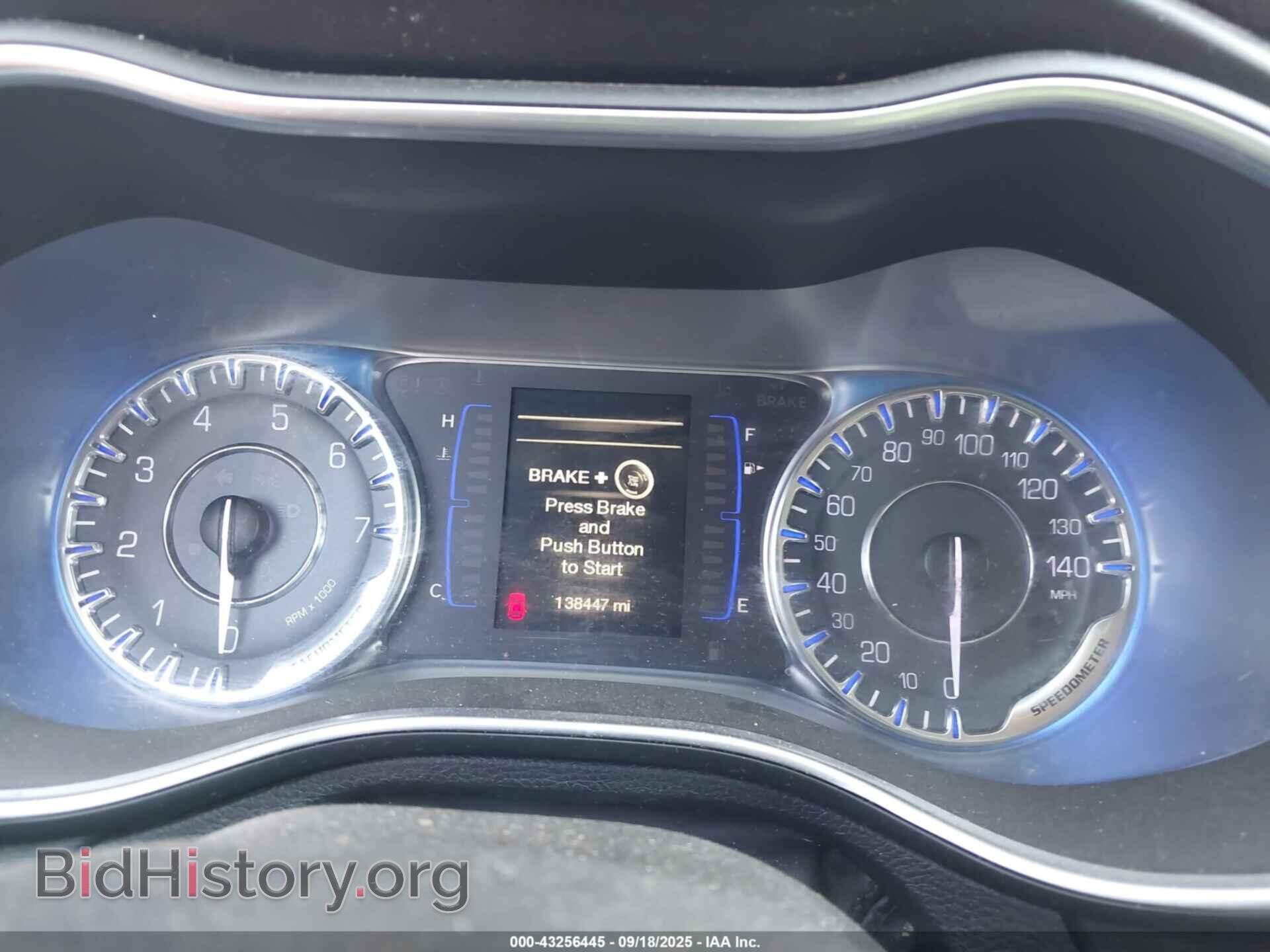 2015 CHRYSLER 200 - VIN: 1C3CCCAB0FN655409 - Фото 7