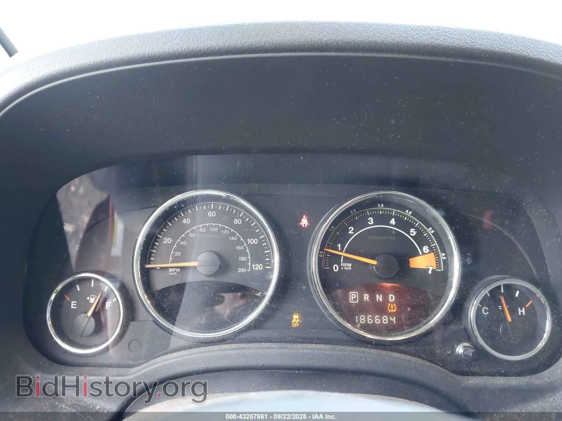 2014 JEEP COMPASS - VIN: 1C4NJCEB9ED503072 - Фото 7