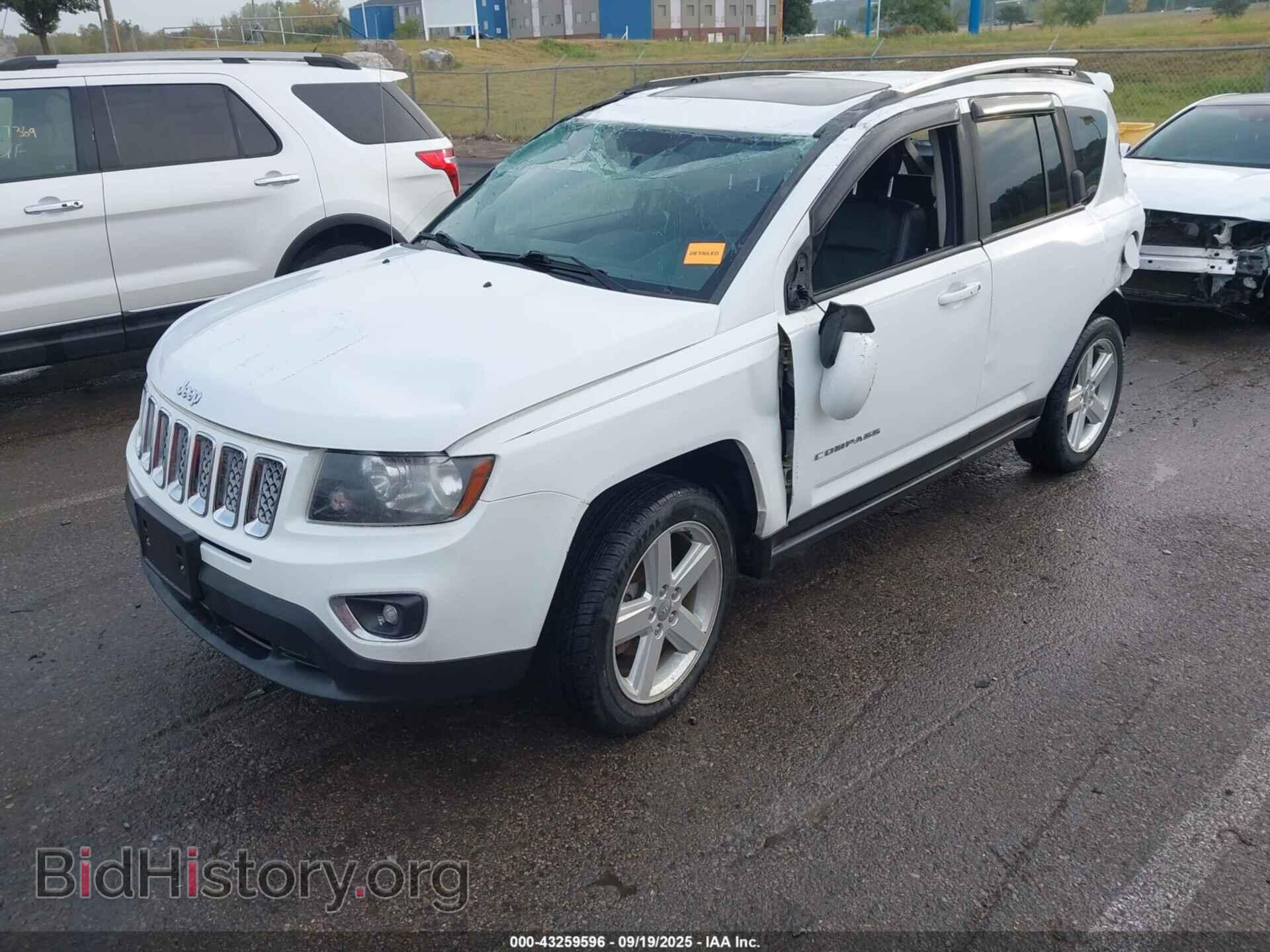 2014 JEEP COMPASS - VIN: 1C4NJCEA3ED823124 - Photo 2