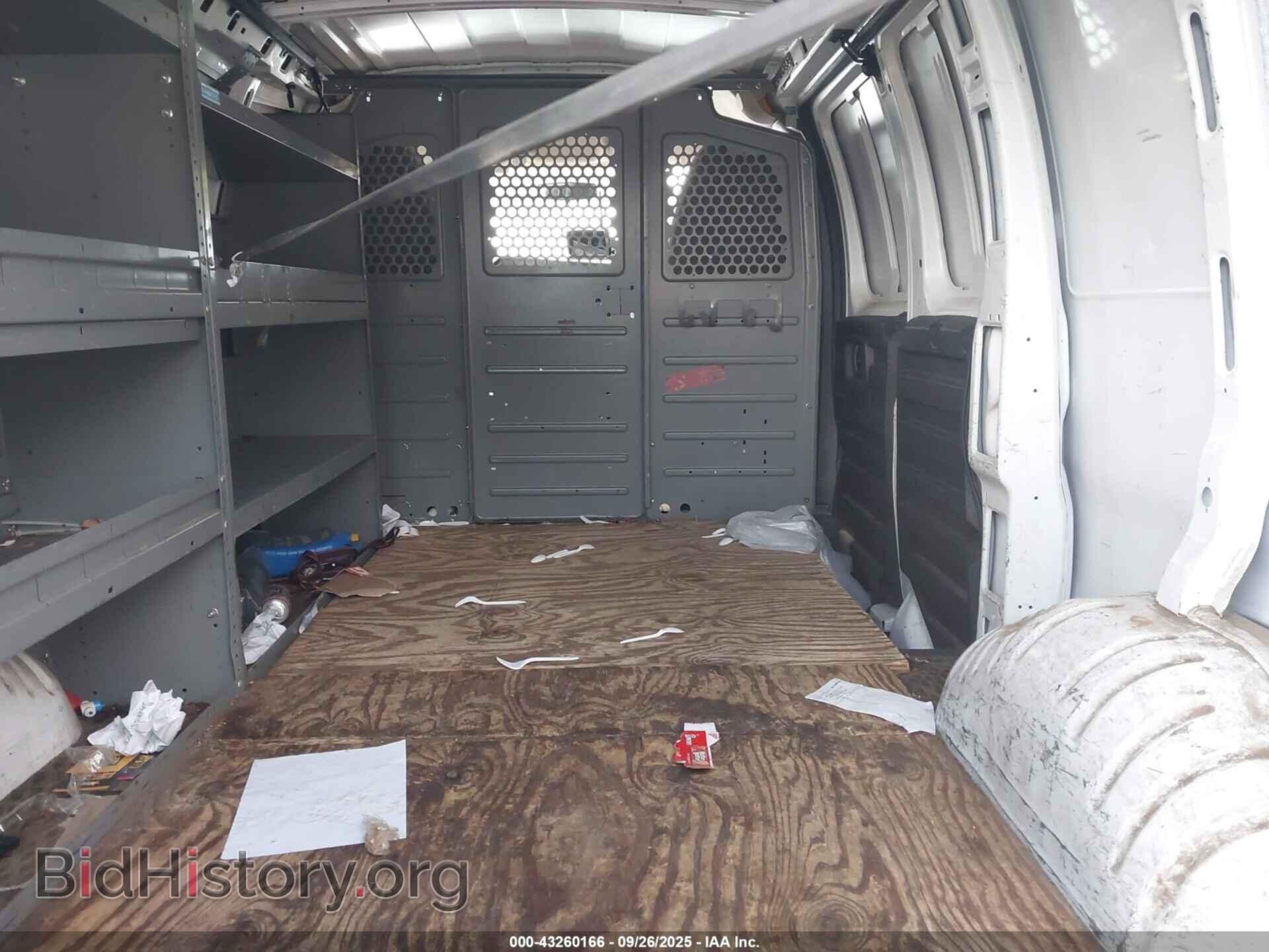 2011 CHEVROLET EXPRESS 2500 - VIN: 1GCWGFCA2B1127715 - Фото 8