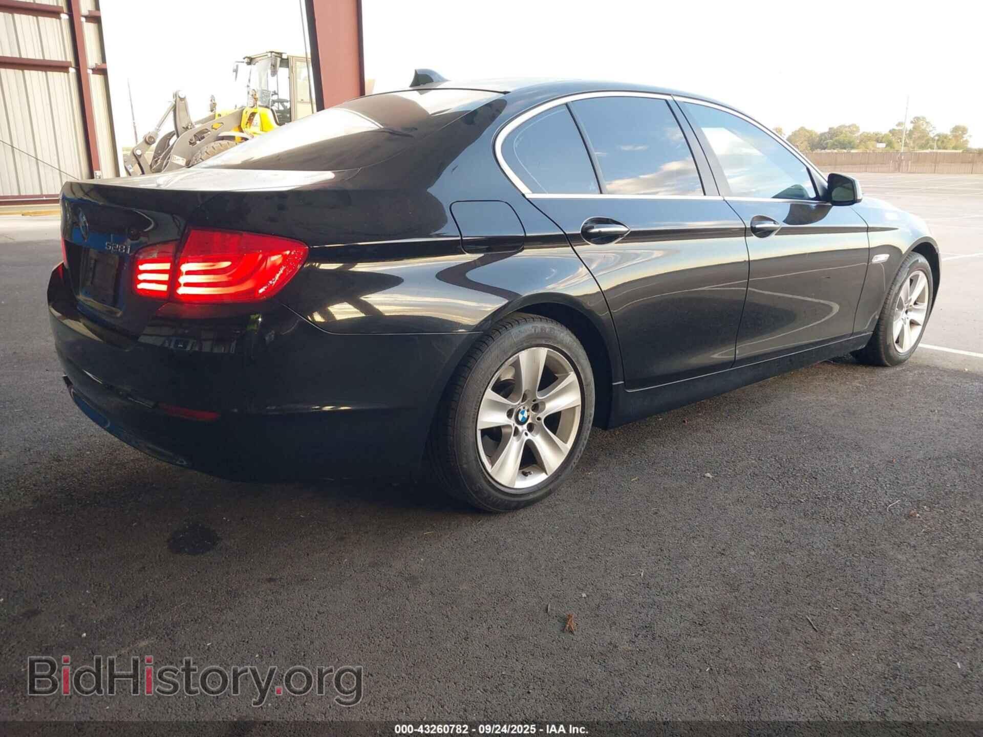 2011 BMW 528I - VIN: WBAFR1C55BC740431 - Photo 4