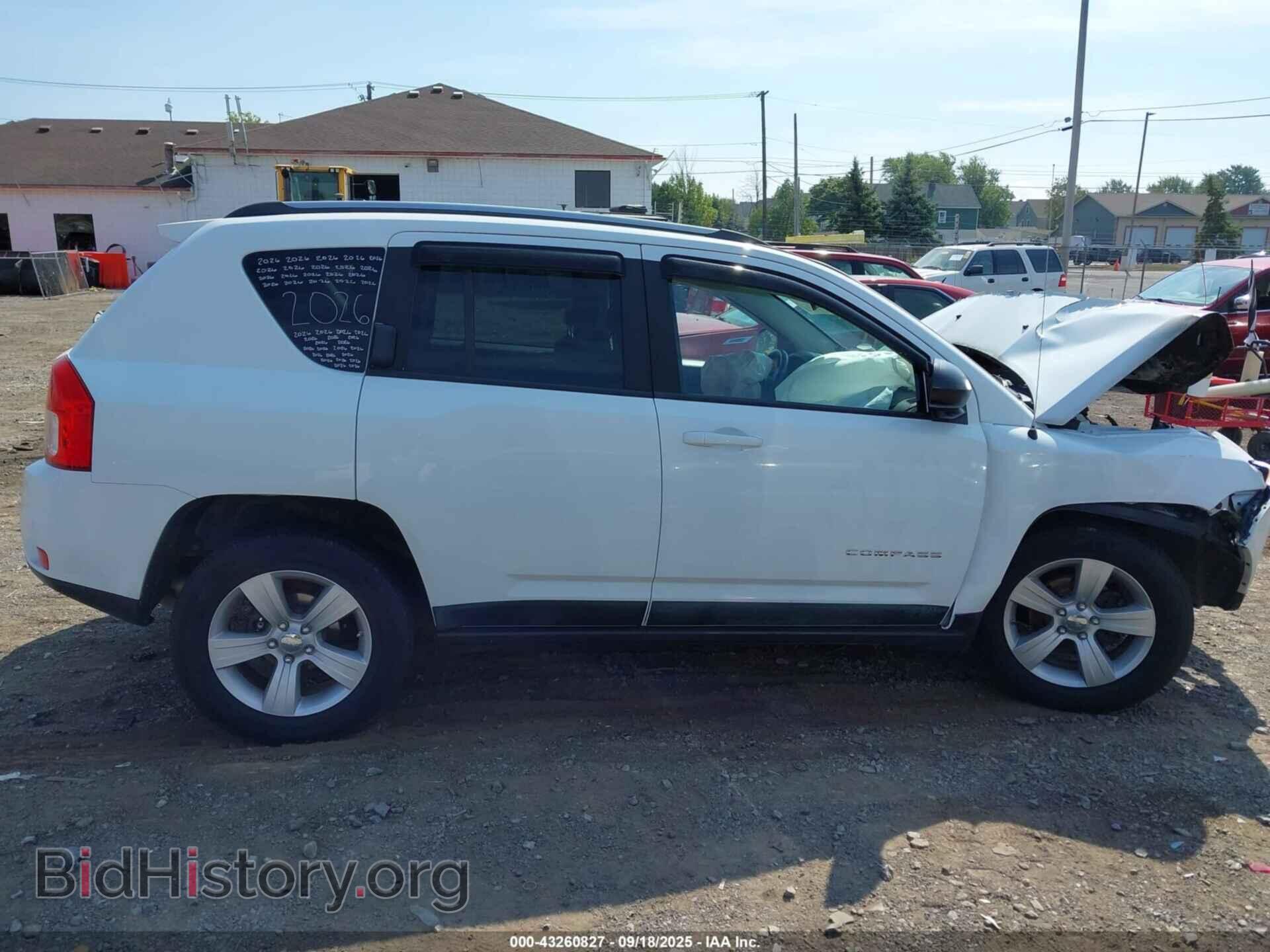 2011 JEEP COMPASS - VIN: 1J4NF1FB9BD259370 - Photo 13