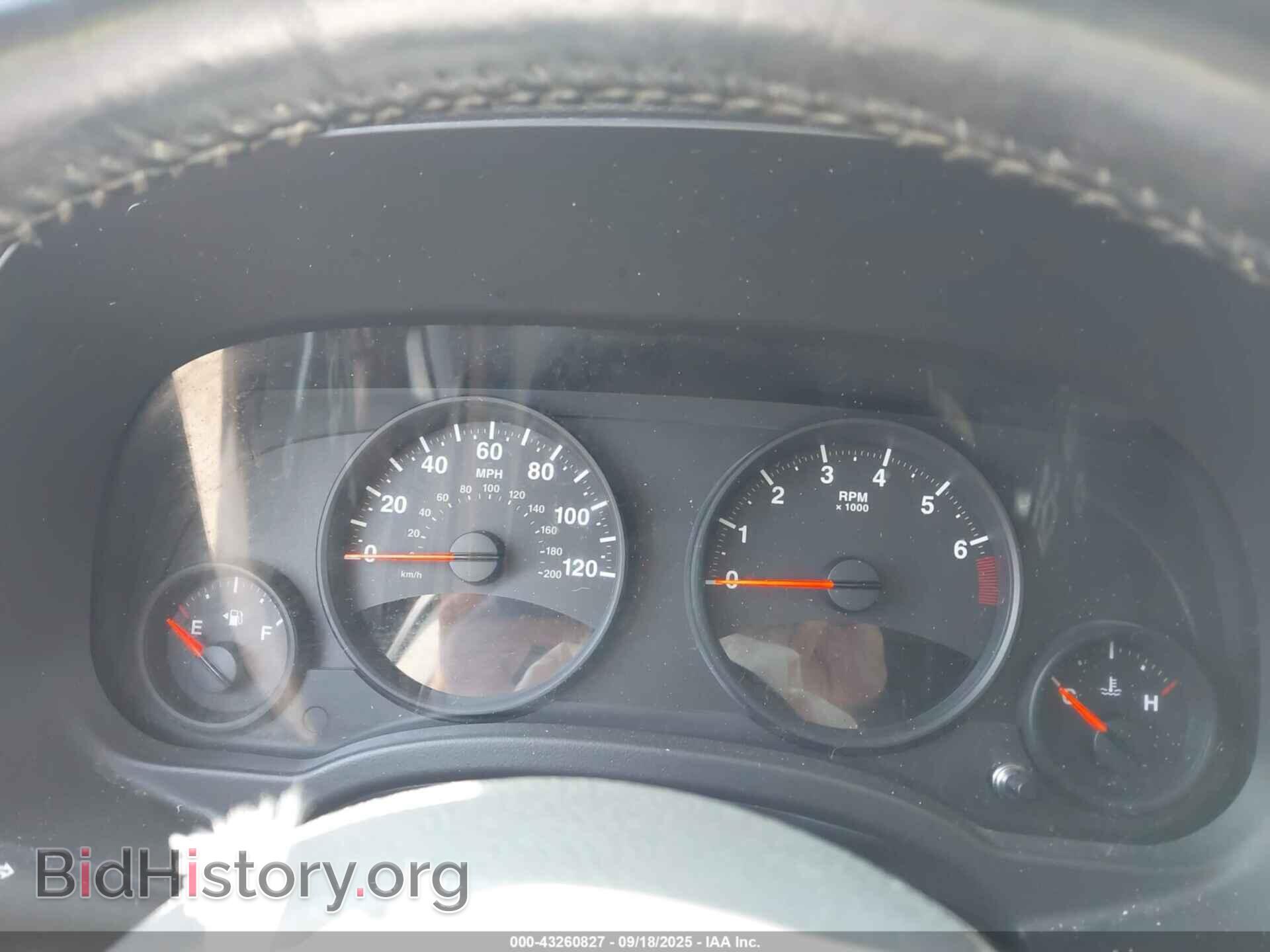 2011 JEEP COMPASS - VIN: 1J4NF1FB9BD259370 - Photo 15