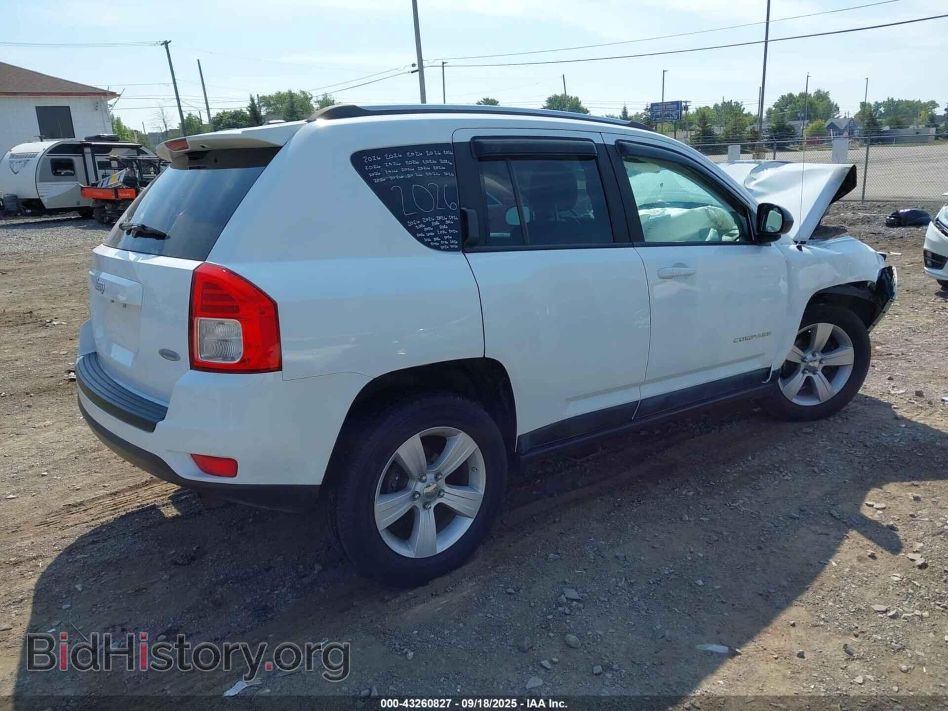 2011 JEEP COMPASS - VIN: 1J4NF1FB9BD259370 - Photo 4