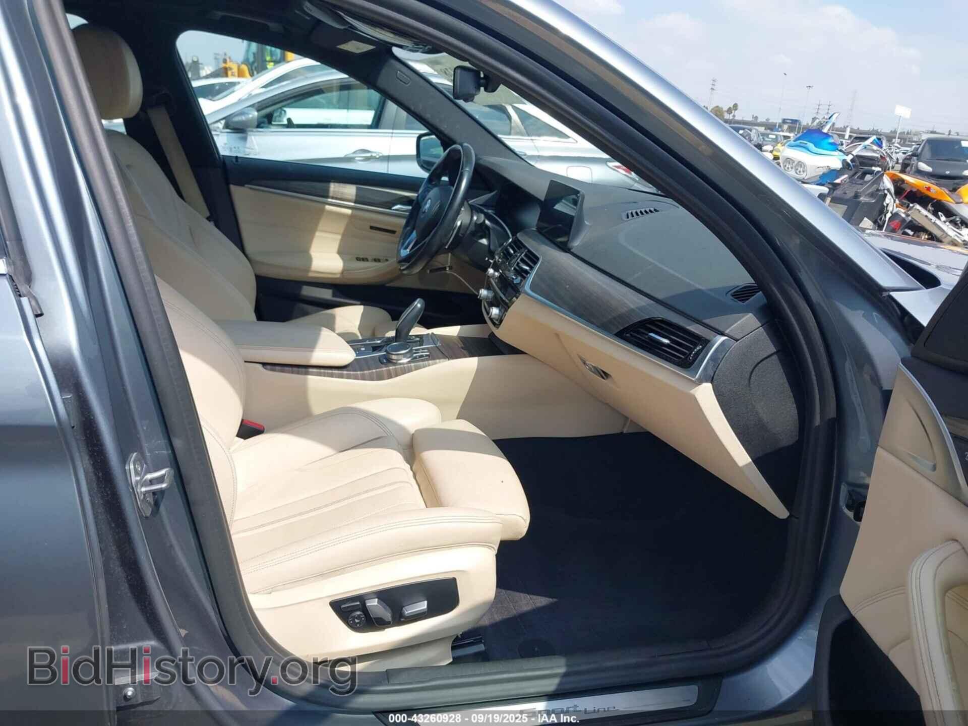 2020 BMW 530E - VIN: WBAJA9C09LCD11902 - Фото 5