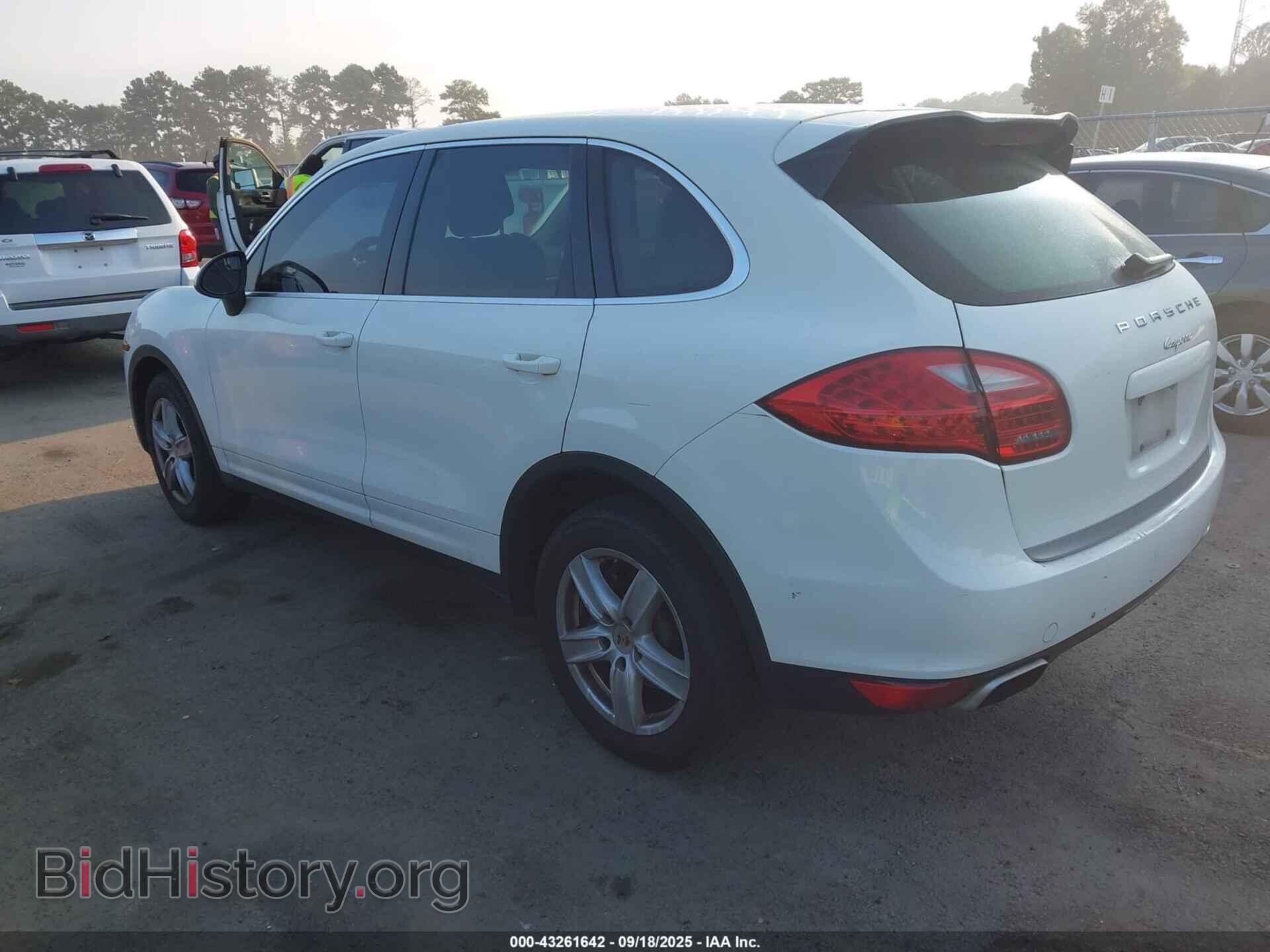 2012 PORSCHE CAYENNE - VIN: WP1AA2A29CLA02859 - Photo 3