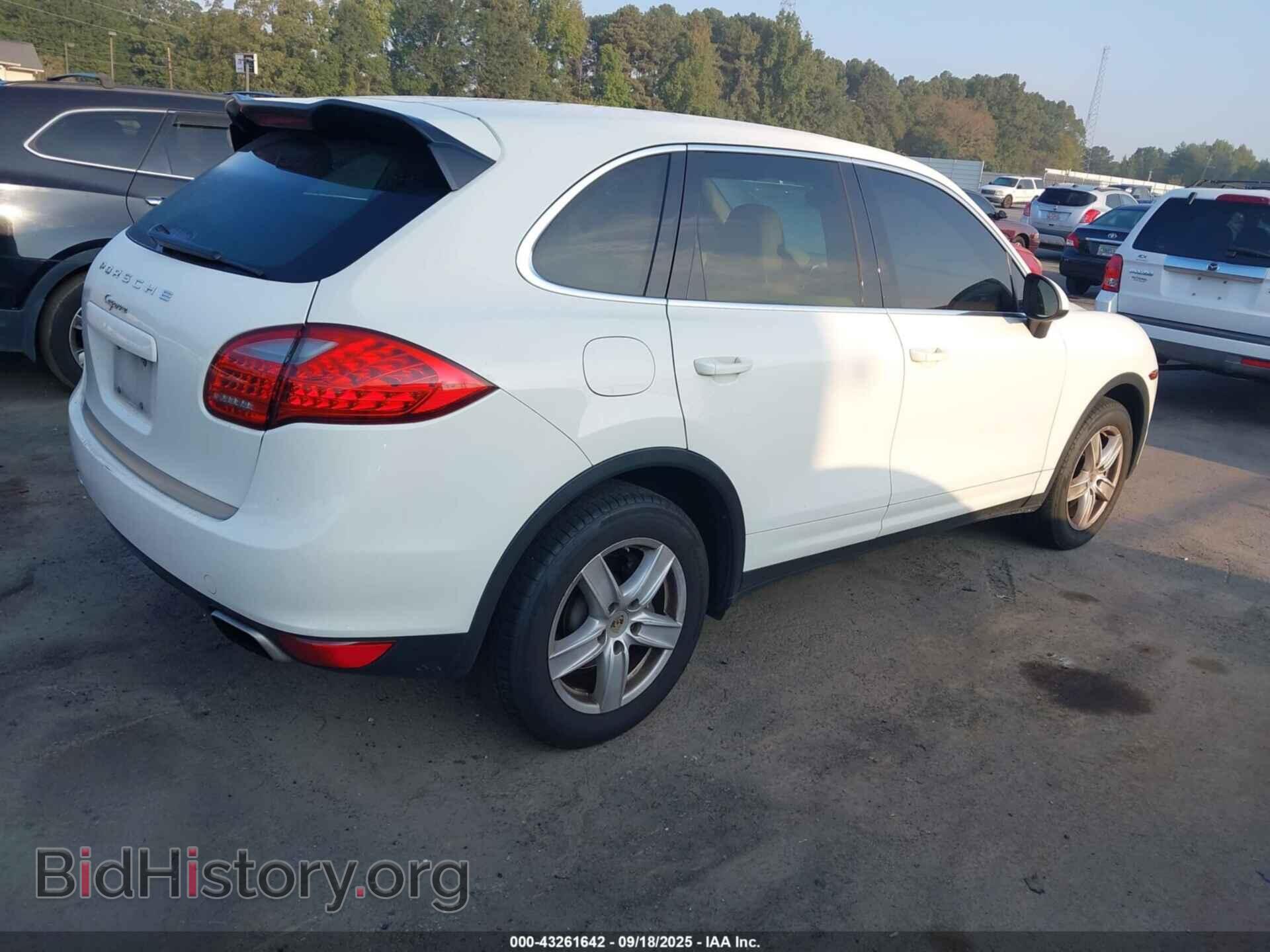 2012 PORSCHE CAYENNE - VIN: WP1AA2A29CLA02859 - Photo 4