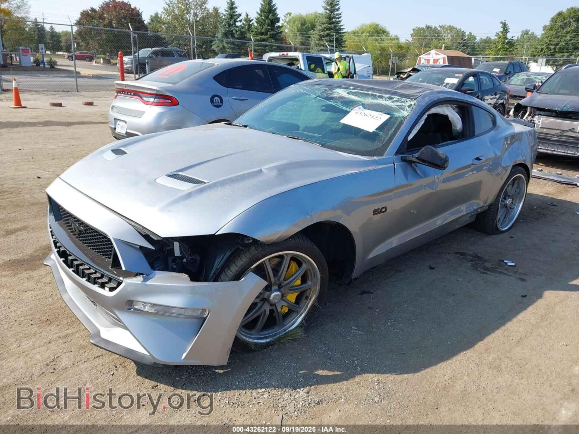 2022 FORD MUSTANG - VIN: 1FA6P8CF1N5137713 - Фото 2