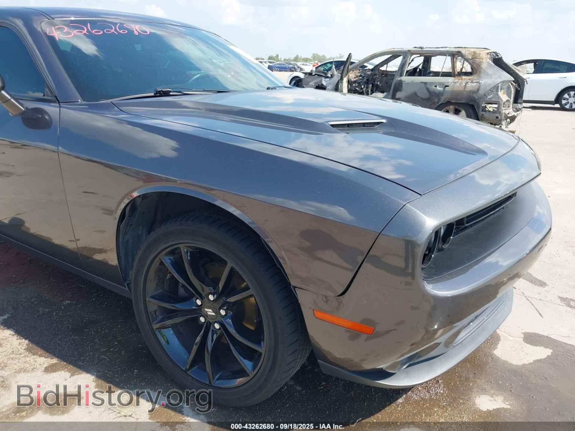 2018 DODGE CHALLENGER - VIN: 2C3CDZAG8JH204564 - Фото 19