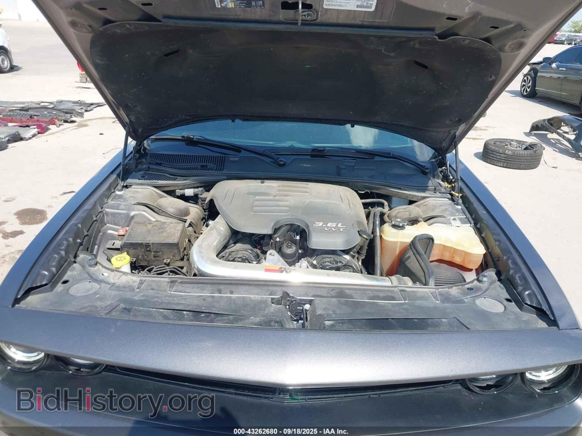 2018 DODGE CHALLENGER - VIN: 2C3CDZAG8JH204564 - Фото 10