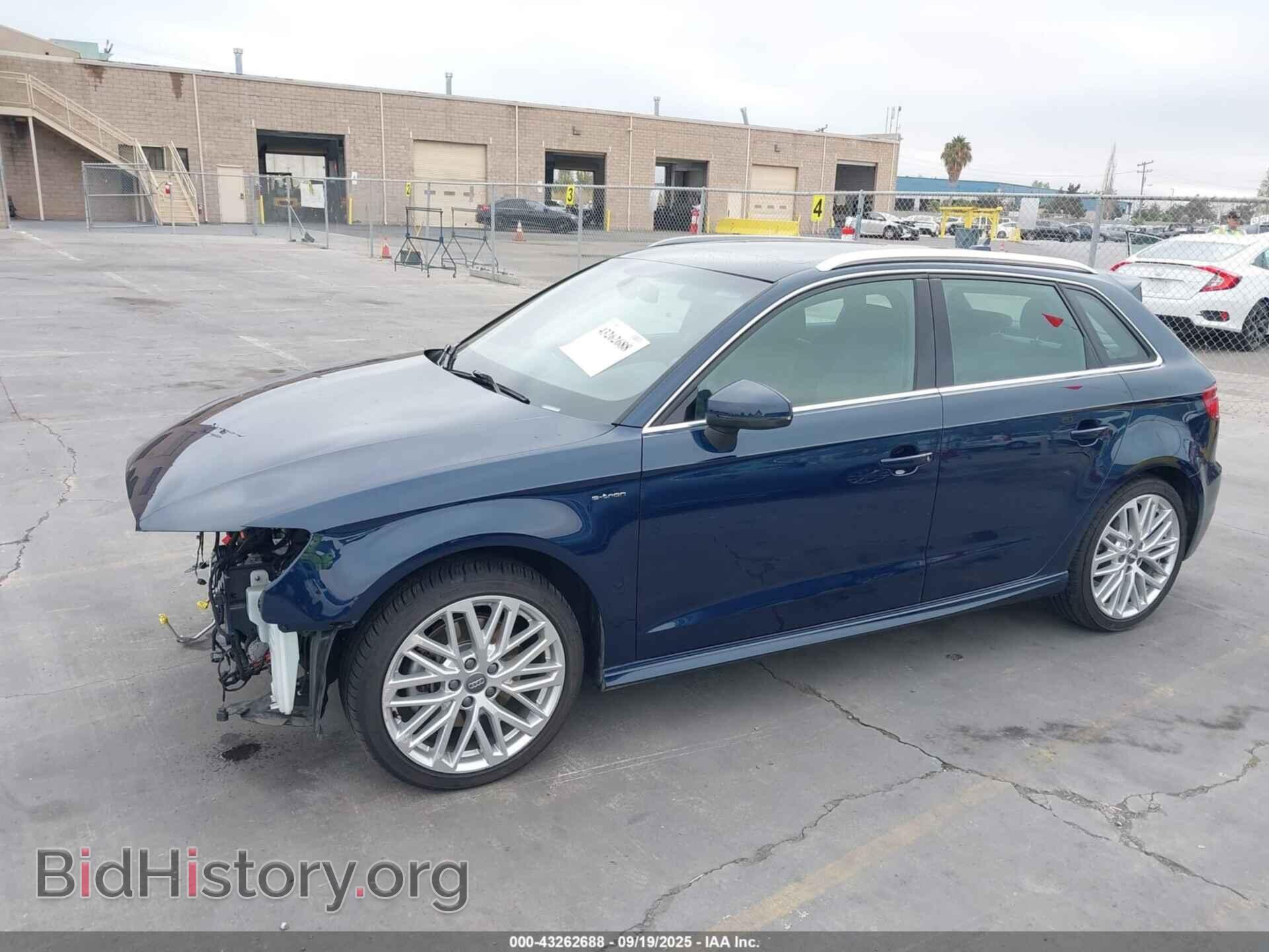2018 AUDI A3 E-TRON - VIN: WAUTPBFF8JA104292 - Фото 2
