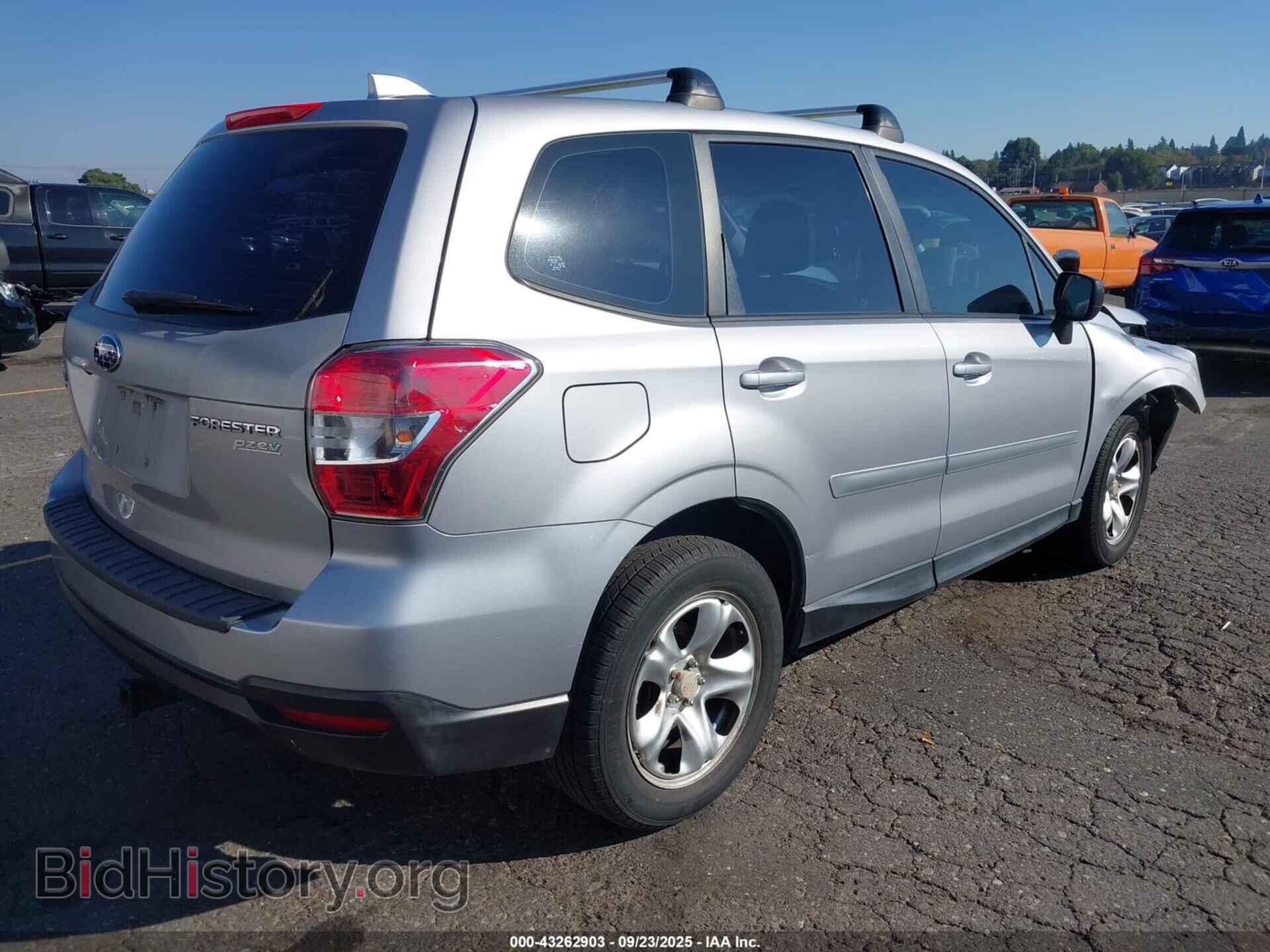 2016 SUBARU FORESTER - VIN: JF2SJAAC9GH458573 - Фото 4