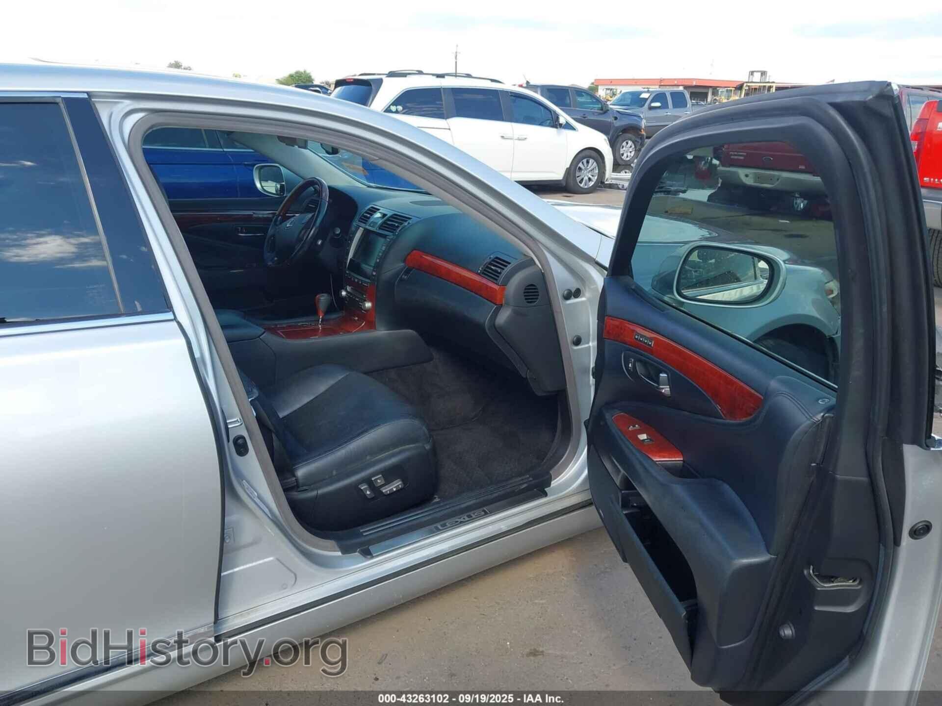 2010 LEXUS LS 460 - VIN: JTHBL5EF5A5096107 - Photo 5