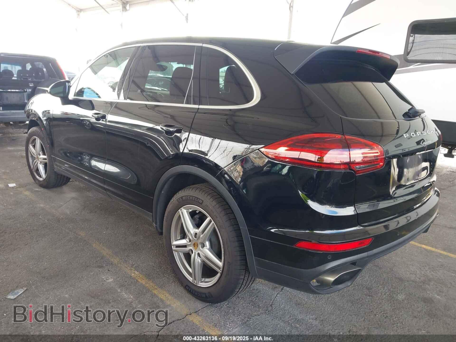 2016 PORSCHE CAYENNE - VIN: WP1AA2A22GLA03311 - Фото 3