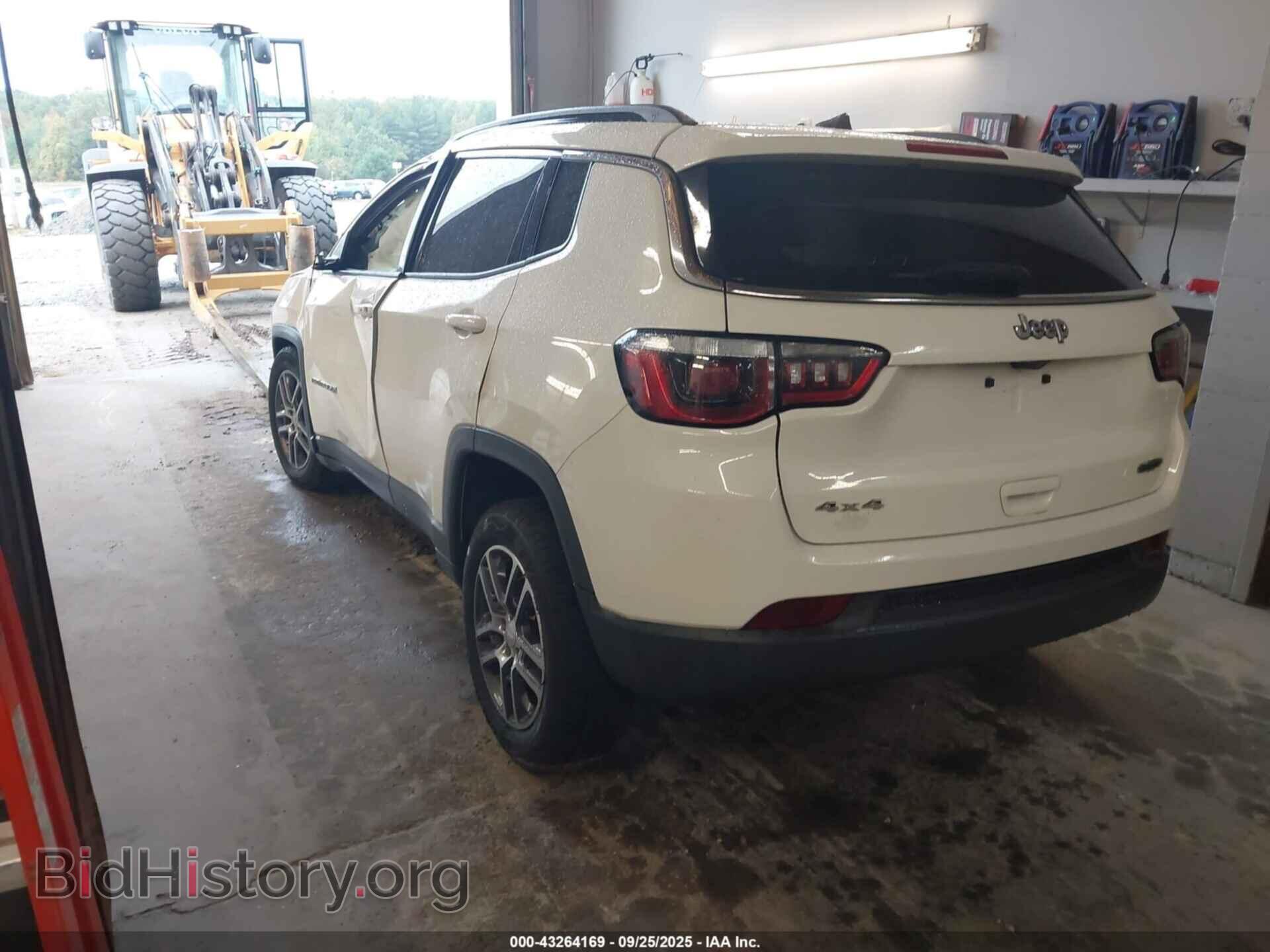 2018 JEEP COMPASS - VIN: 3C4NJDBB1JT142712 - Фото 3