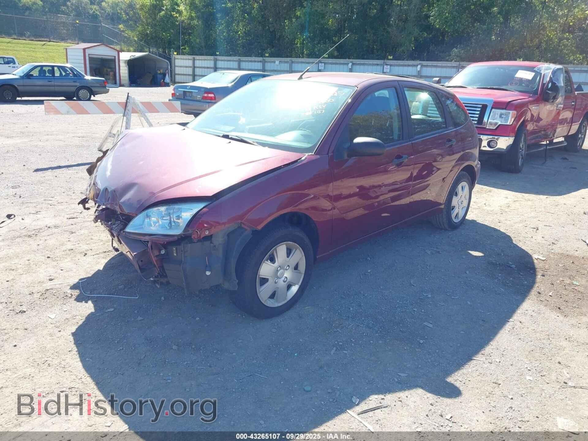 2006 FORD FOCUS - VIN: 1FAHP37N96W142084 - Фото 2